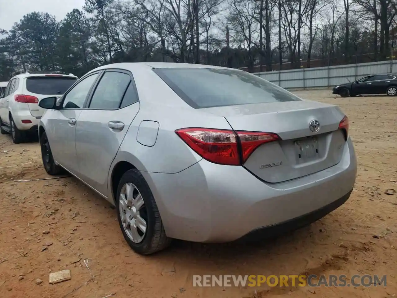 3 Photograph of a damaged car 5YFBURHEXKP886600 TOYOTA COROLLA 2019