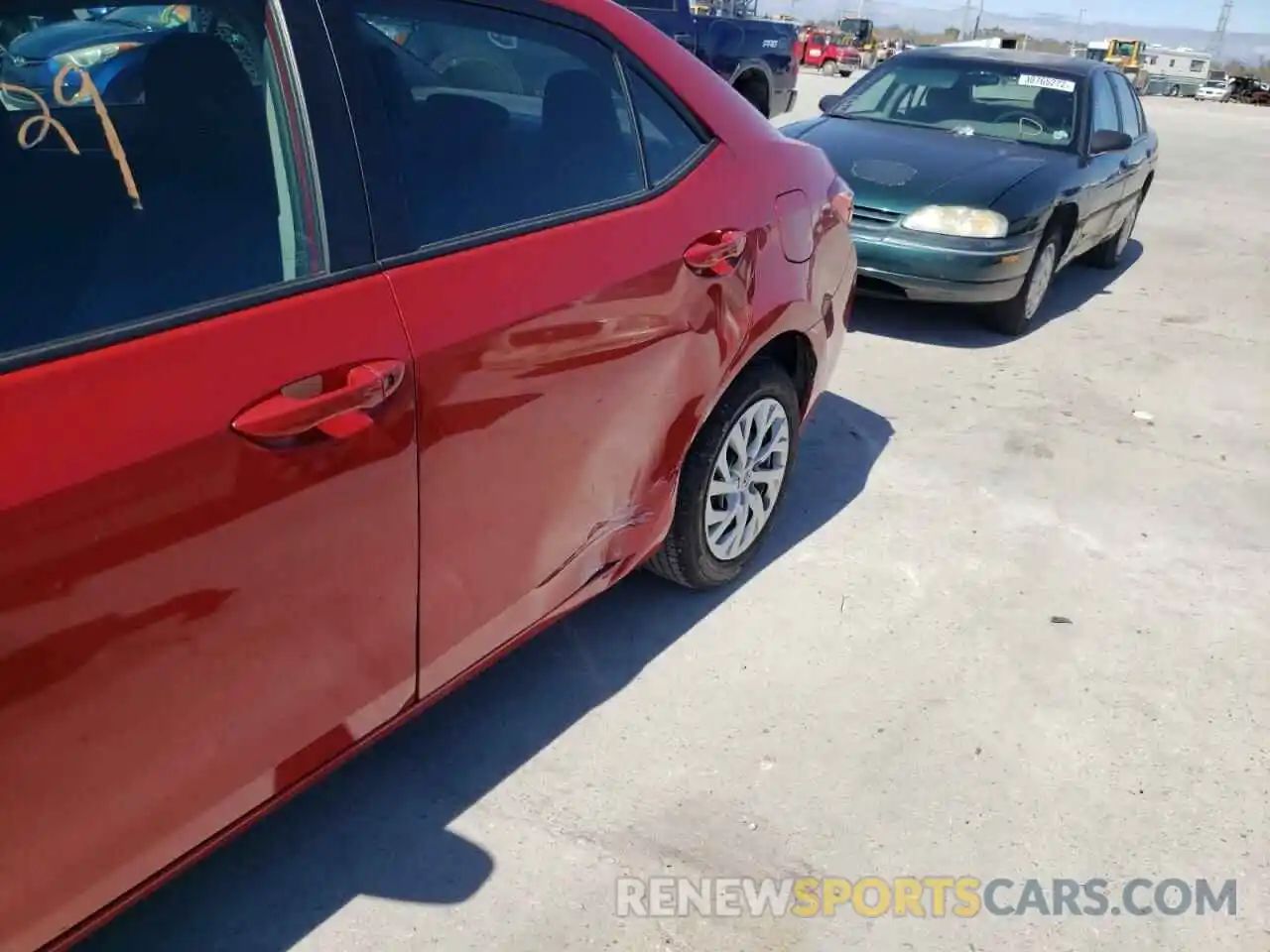 9 Photograph of a damaged car 5YFBURHEXKP886953 TOYOTA COROLLA 2019