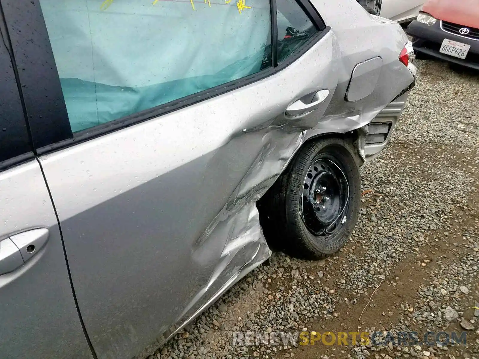 9 Photograph of a damaged car 5YFBURHEXKP886998 TOYOTA COROLLA 2019