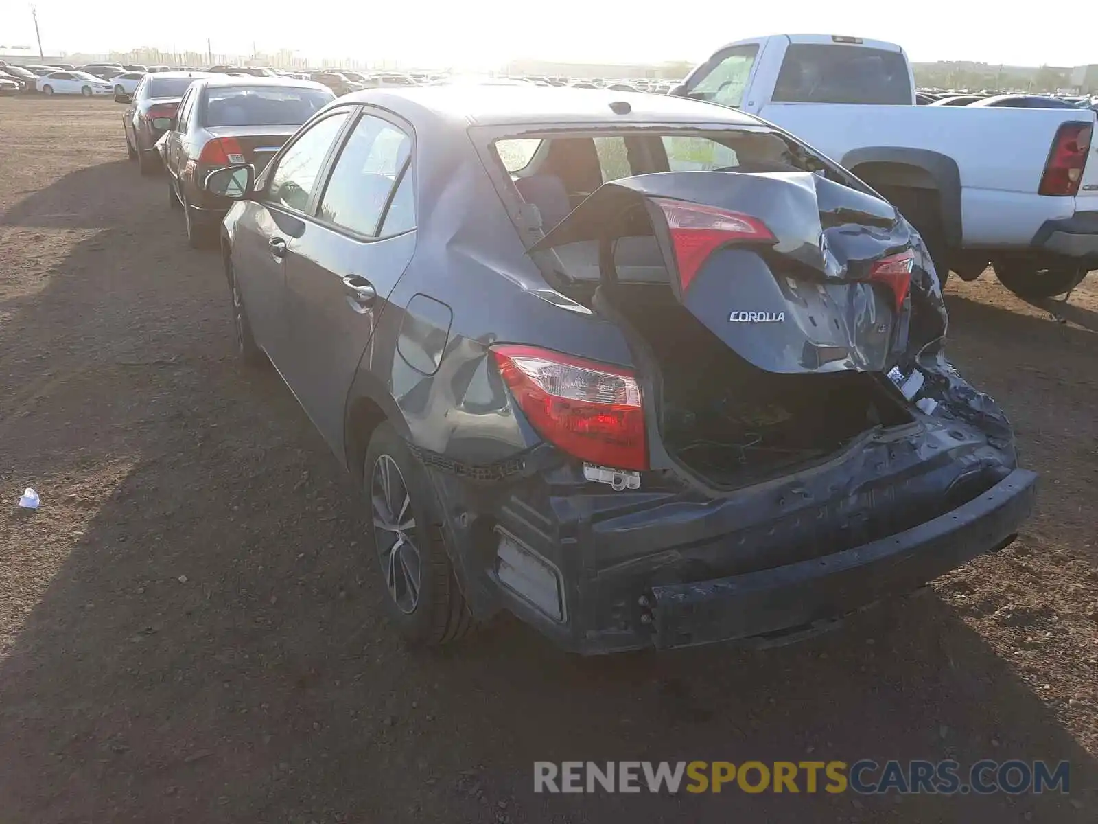 3 Photograph of a damaged car 5YFBURHEXKP887018 TOYOTA COROLLA 2019