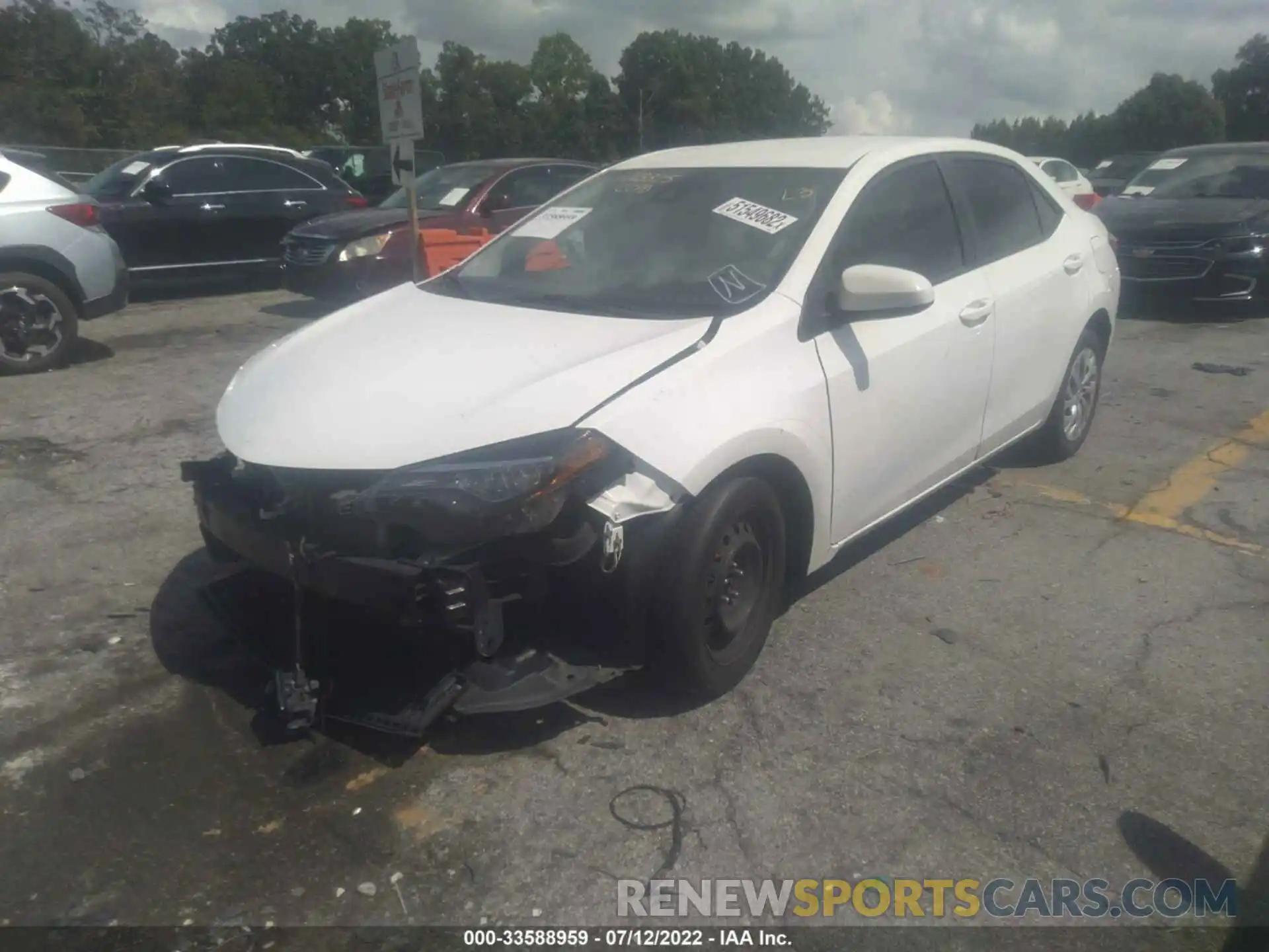 2 Photograph of a damaged car 5YFBURHEXKP887567 TOYOTA COROLLA 2019