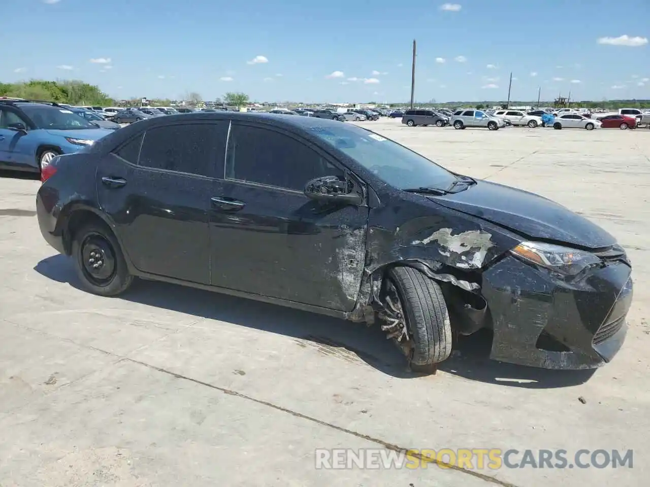 4 Photograph of a damaged car 5YFBURHEXKP888119 TOYOTA COROLLA 2019