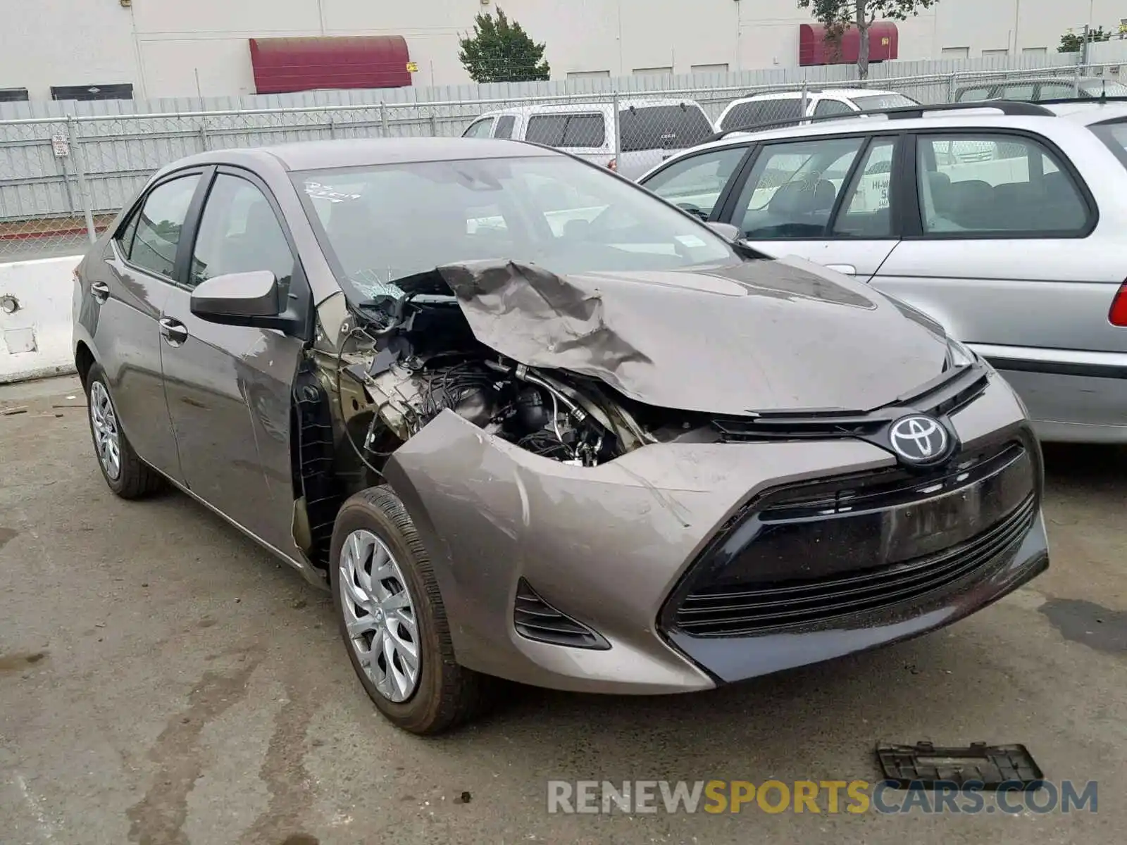 1 Photograph of a damaged car 5YFBURHEXKP888556 TOYOTA COROLLA 2019