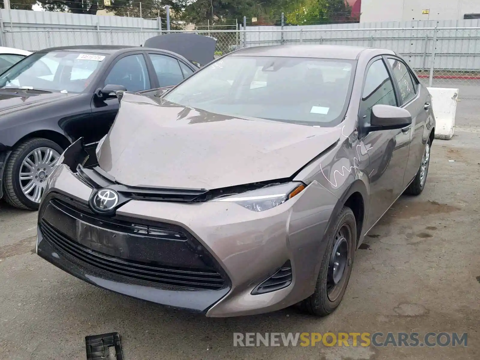 2 Photograph of a damaged car 5YFBURHEXKP888556 TOYOTA COROLLA 2019