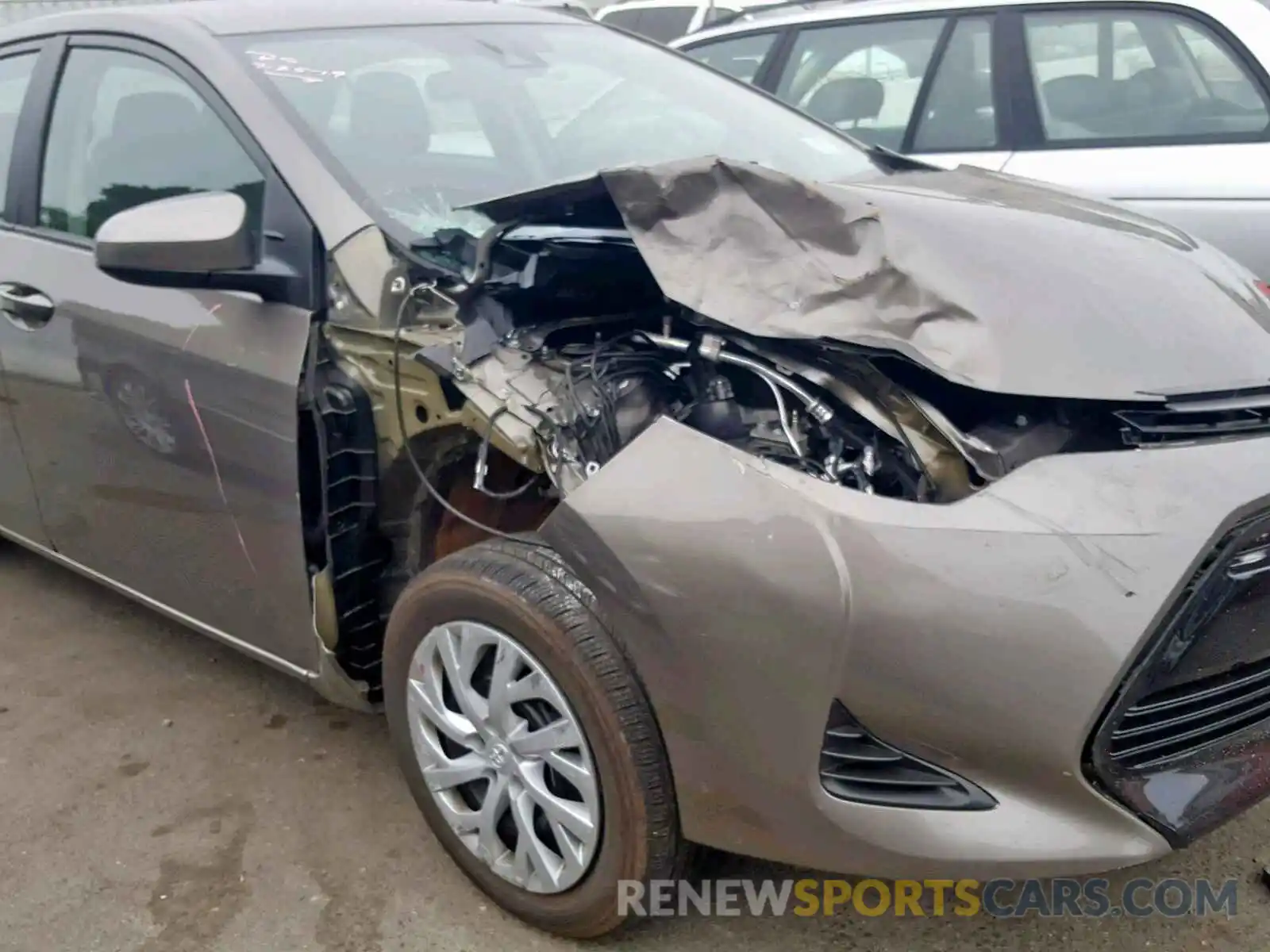 9 Photograph of a damaged car 5YFBURHEXKP888556 TOYOTA COROLLA 2019