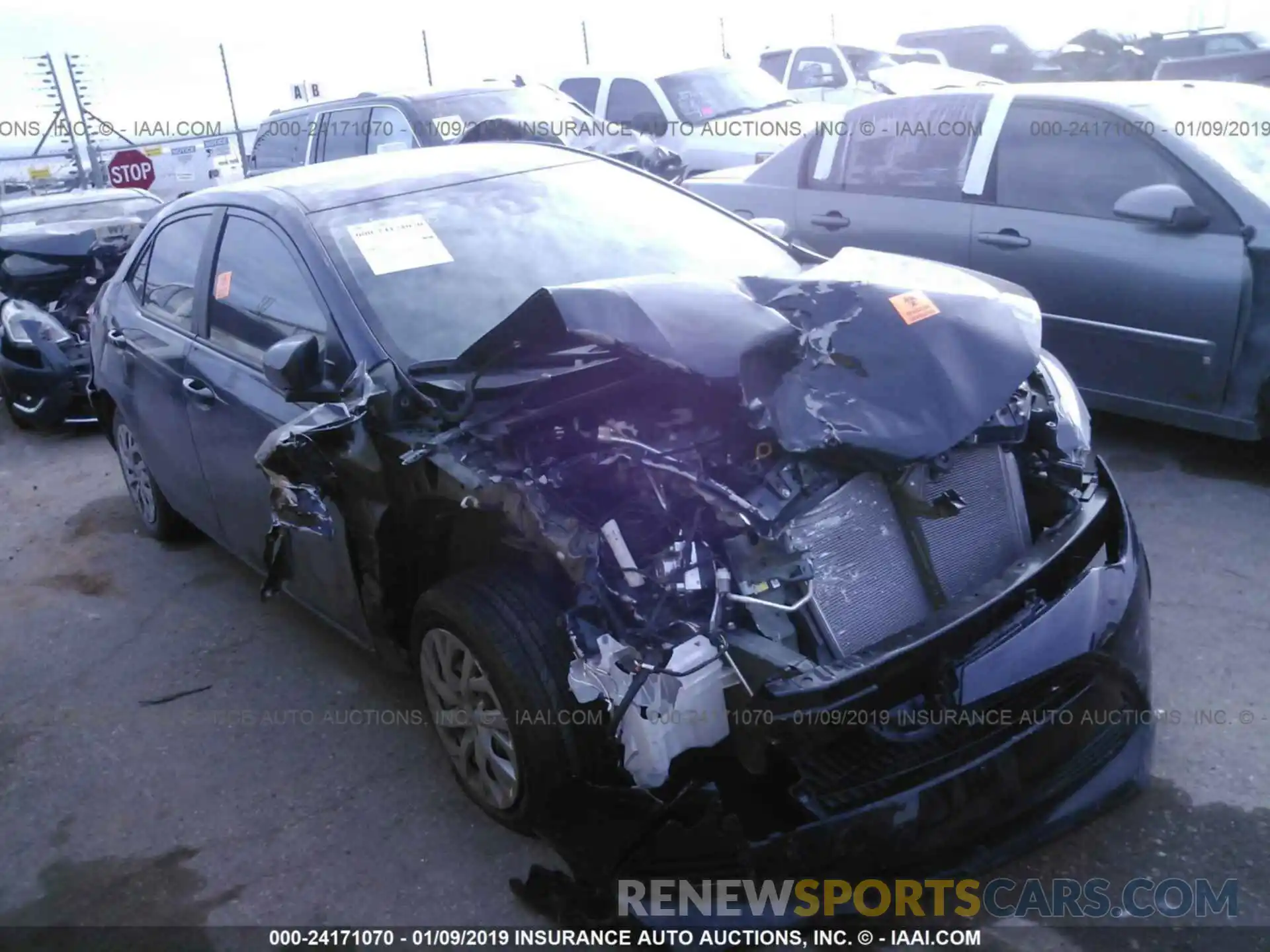 1 Photograph of a damaged car 5YFBURHEXKP888749 TOYOTA COROLLA 2019