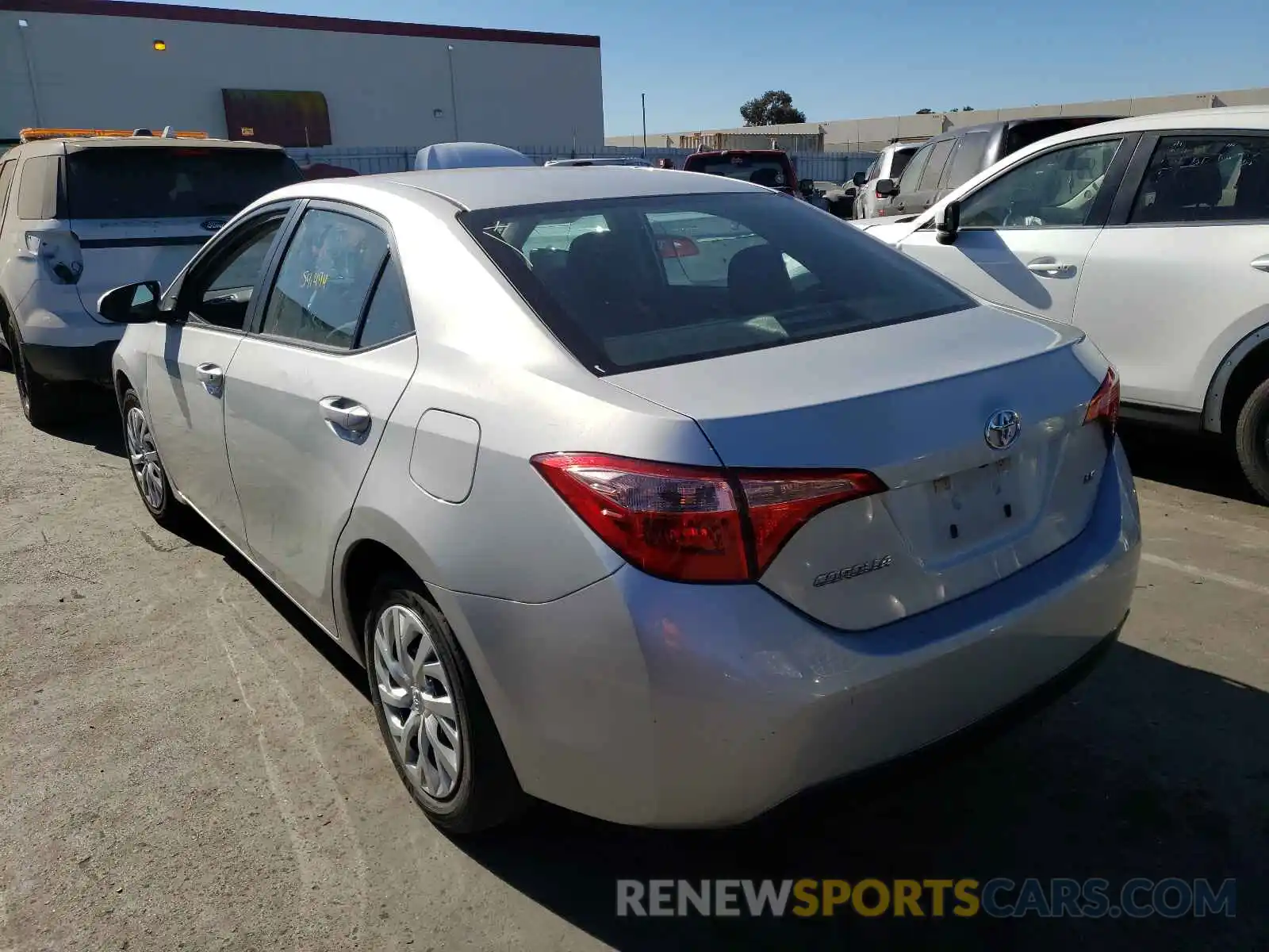 3 Photograph of a damaged car 5YFBURHEXKP888766 TOYOTA COROLLA 2019