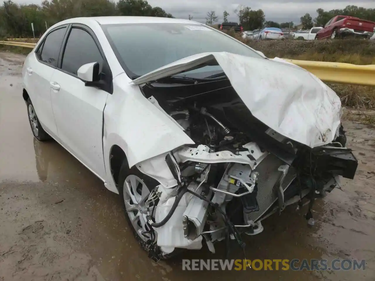 1 Photograph of a damaged car 5YFBURHEXKP889173 TOYOTA COROLLA 2019