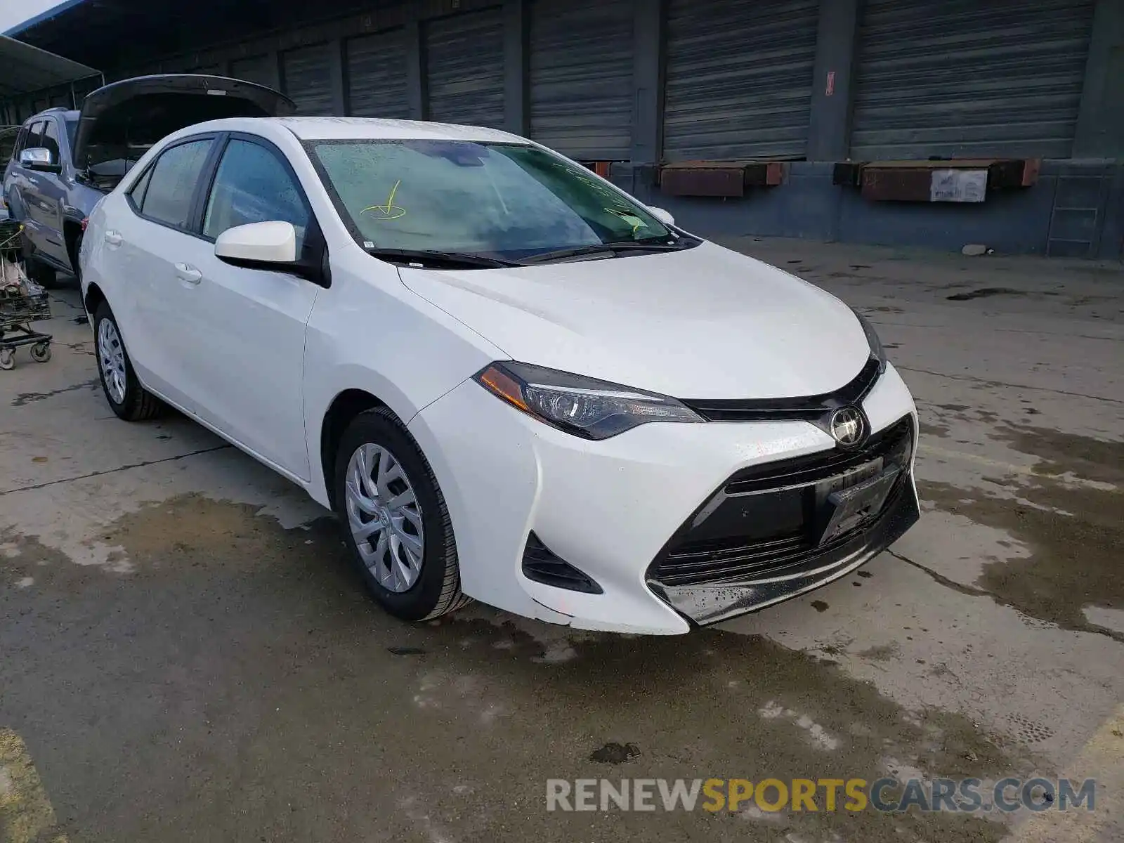 1 Photograph of a damaged car 5YFBURHEXKP889772 TOYOTA COROLLA 2019