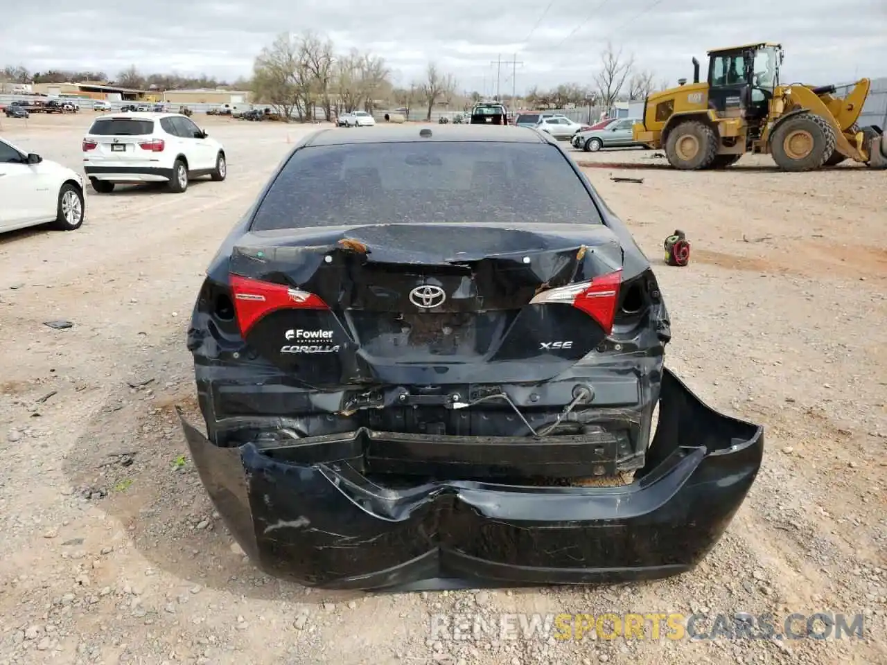 9 Photograph of a damaged car 5YFBURHEXKP889982 TOYOTA COROLLA 2019