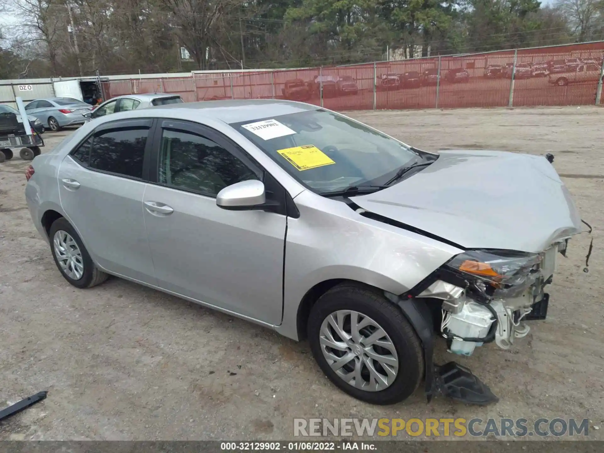 1 Photograph of a damaged car 5YFBURHEXKP891327 TOYOTA COROLLA 2019