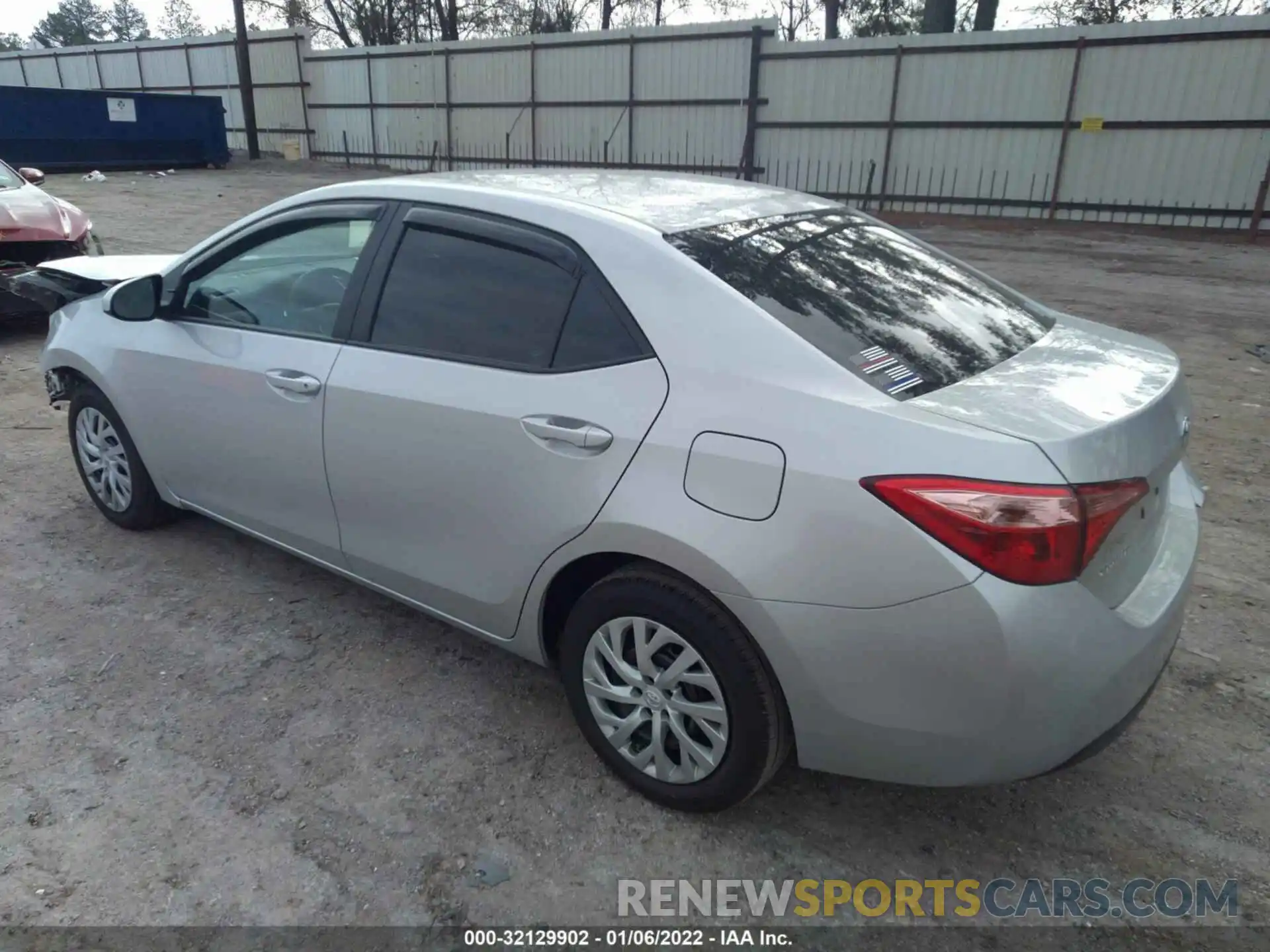 3 Photograph of a damaged car 5YFBURHEXKP891327 TOYOTA COROLLA 2019