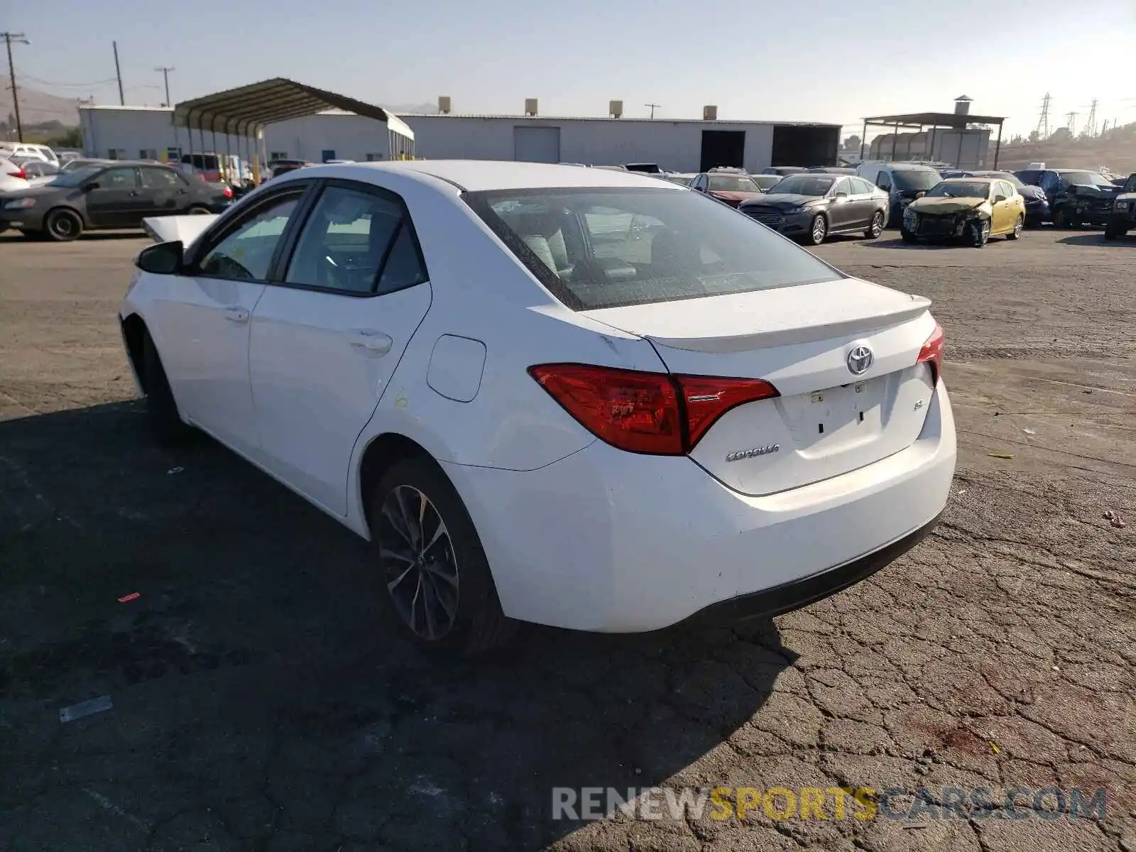 3 Photograph of a damaged car 5YFBURHEXKP891909 TOYOTA COROLLA 2019