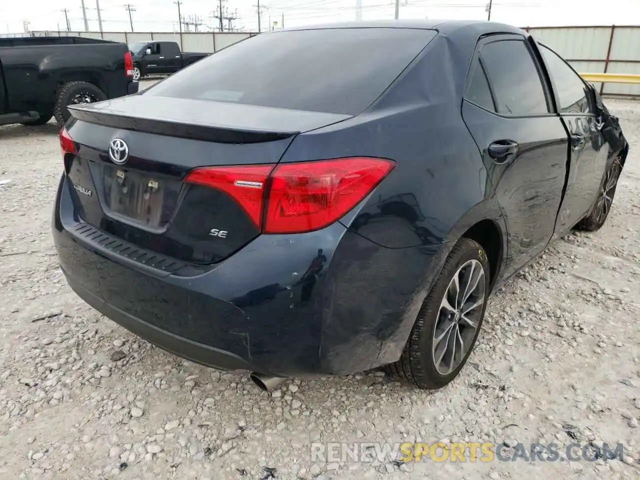 4 Photograph of a damaged car 5YFBURHEXKP892042 TOYOTA COROLLA 2019