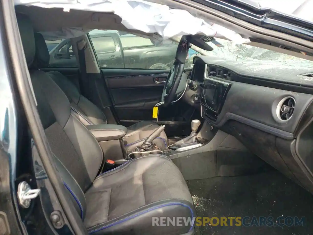 5 Photograph of a damaged car 5YFBURHEXKP892042 TOYOTA COROLLA 2019