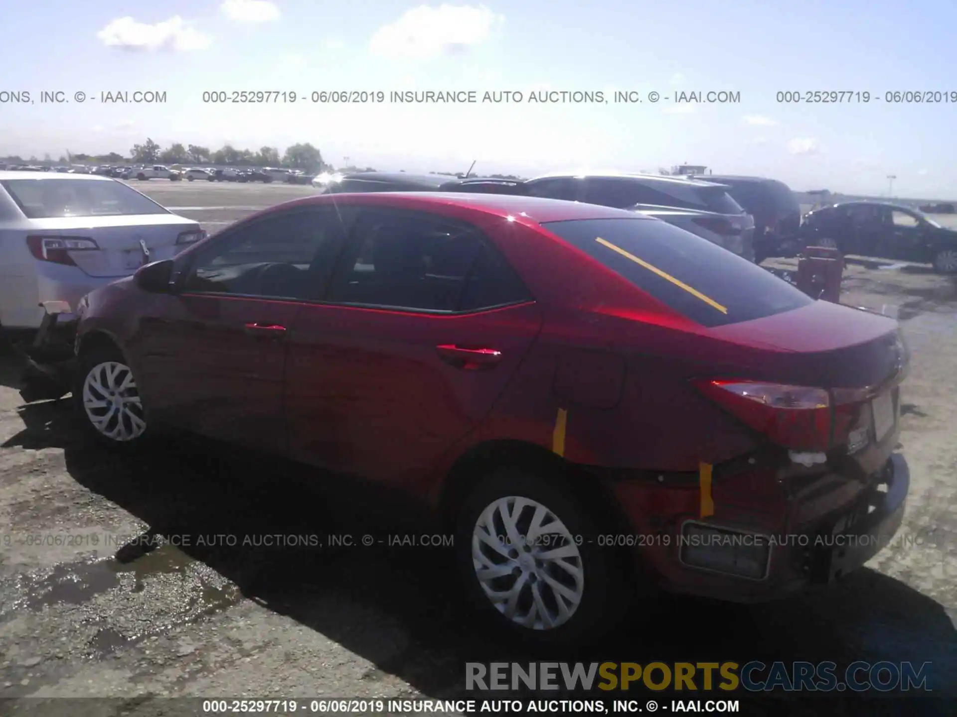 3 Photograph of a damaged car 5YFBURHEXKP892493 TOYOTA COROLLA 2019