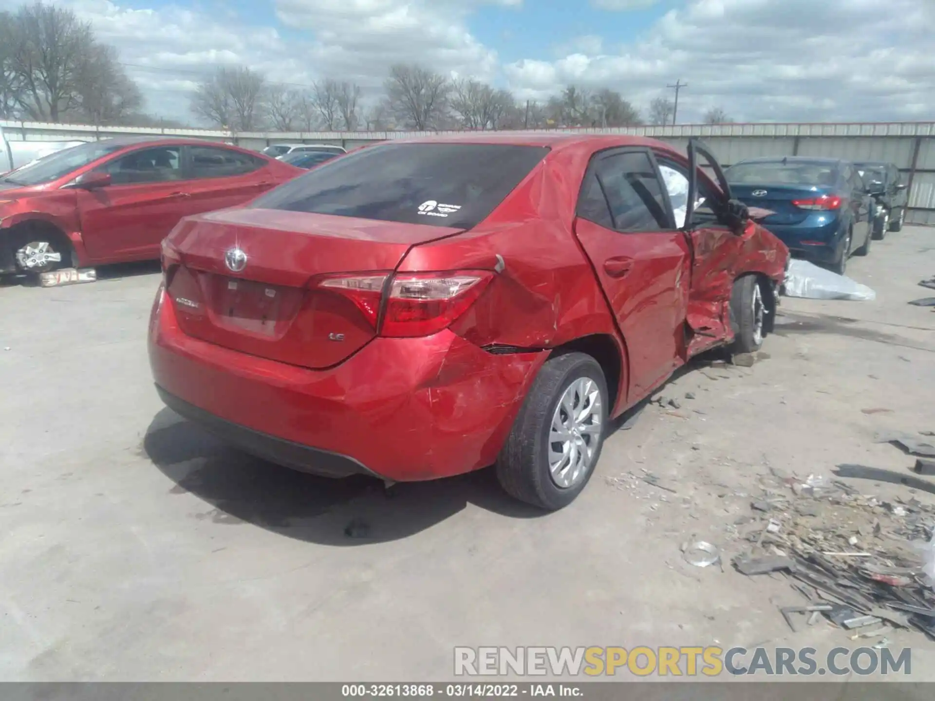 4 Photograph of a damaged car 5YFBURHEXKP892543 TOYOTA COROLLA 2019