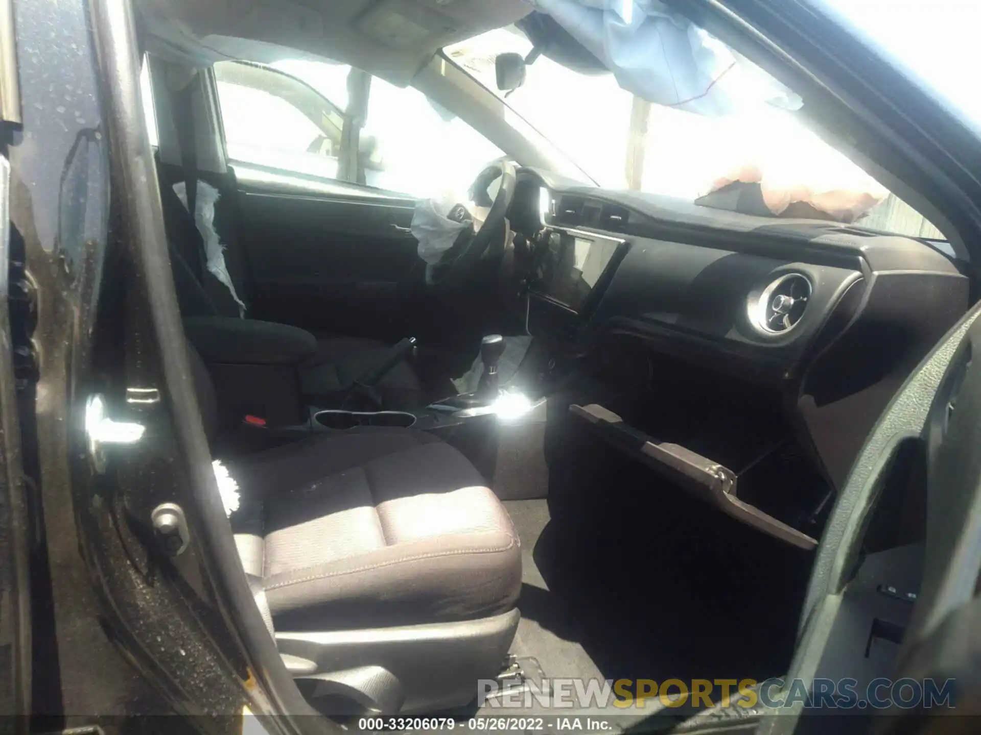 5 Photograph of a damaged car 5YFBURHEXKP893496 TOYOTA COROLLA 2019