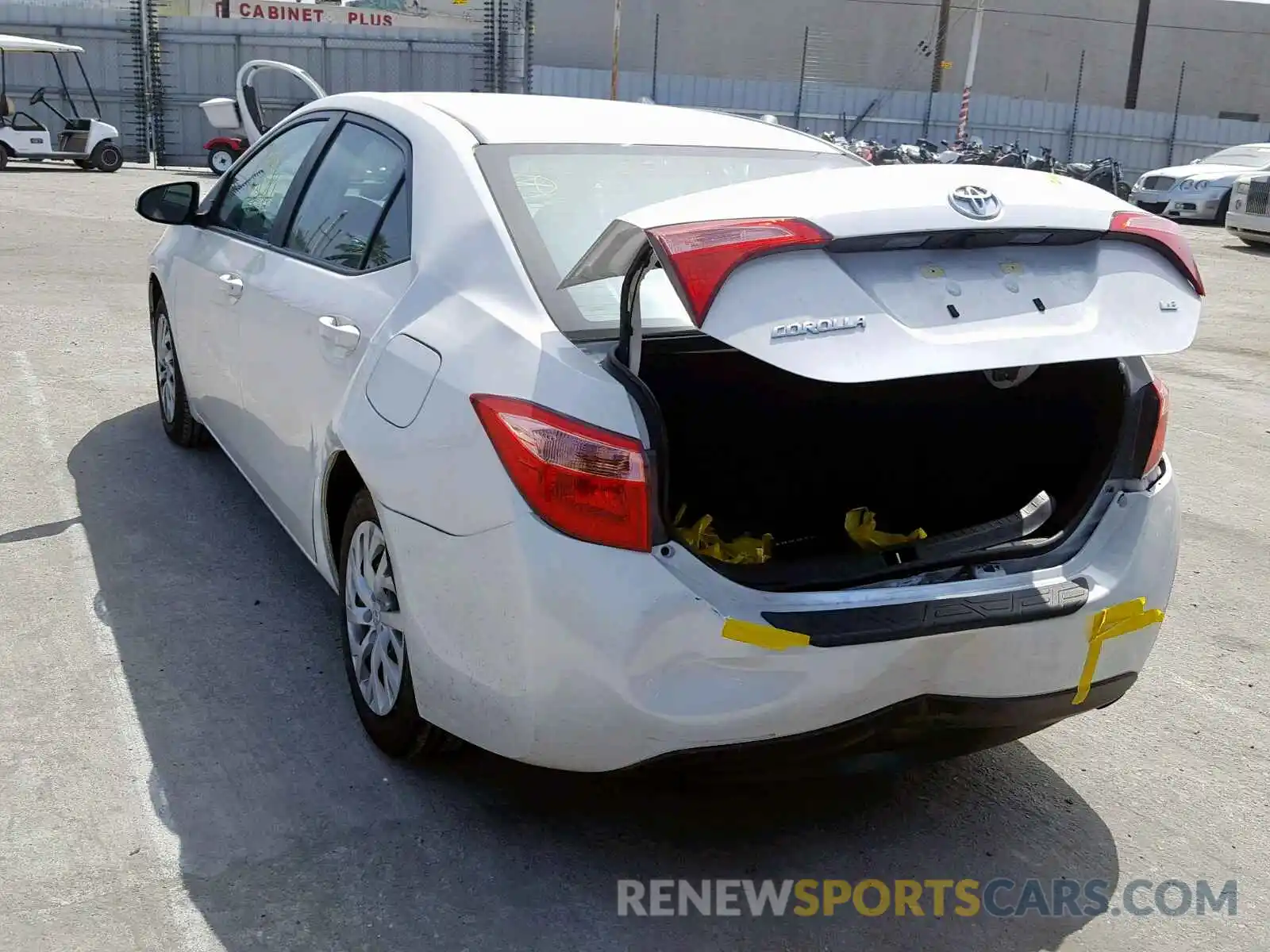 3 Photograph of a damaged car 5YFBURHEXKP893725 TOYOTA COROLLA 2019