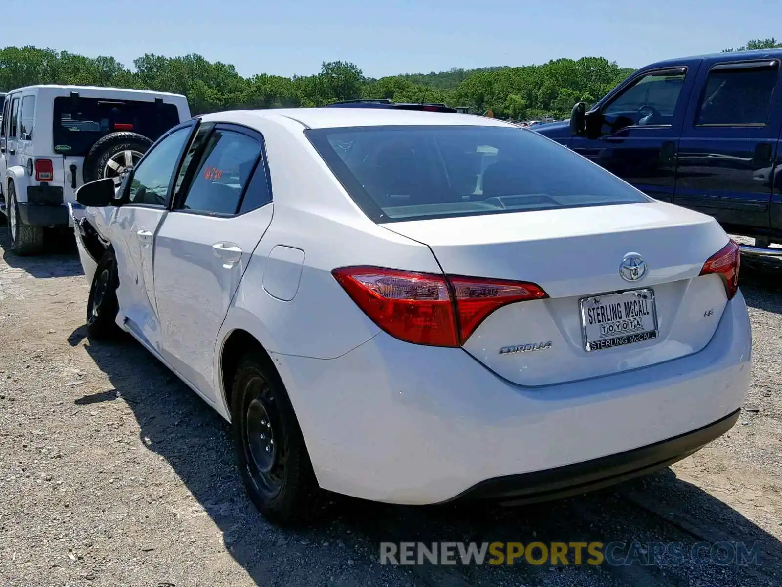 3 Photograph of a damaged car 5YFBURHEXKP893871 TOYOTA COROLLA 2019