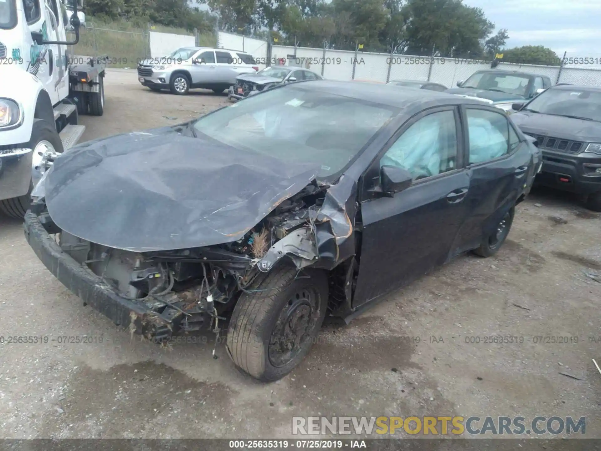 2 Photograph of a damaged car 5YFBURHEXKP894387 TOYOTA COROLLA 2019