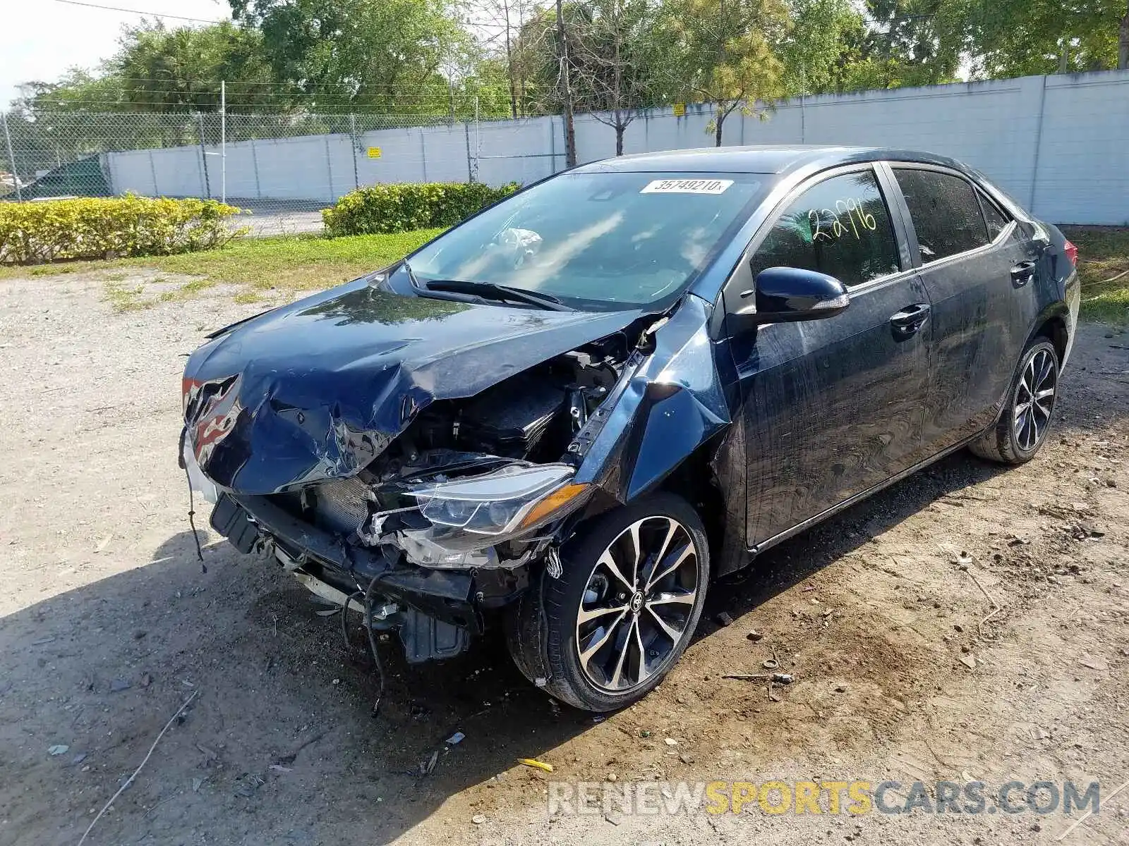 2 Photograph of a damaged car 5YFBURHEXKP896074 TOYOTA COROLLA 2019