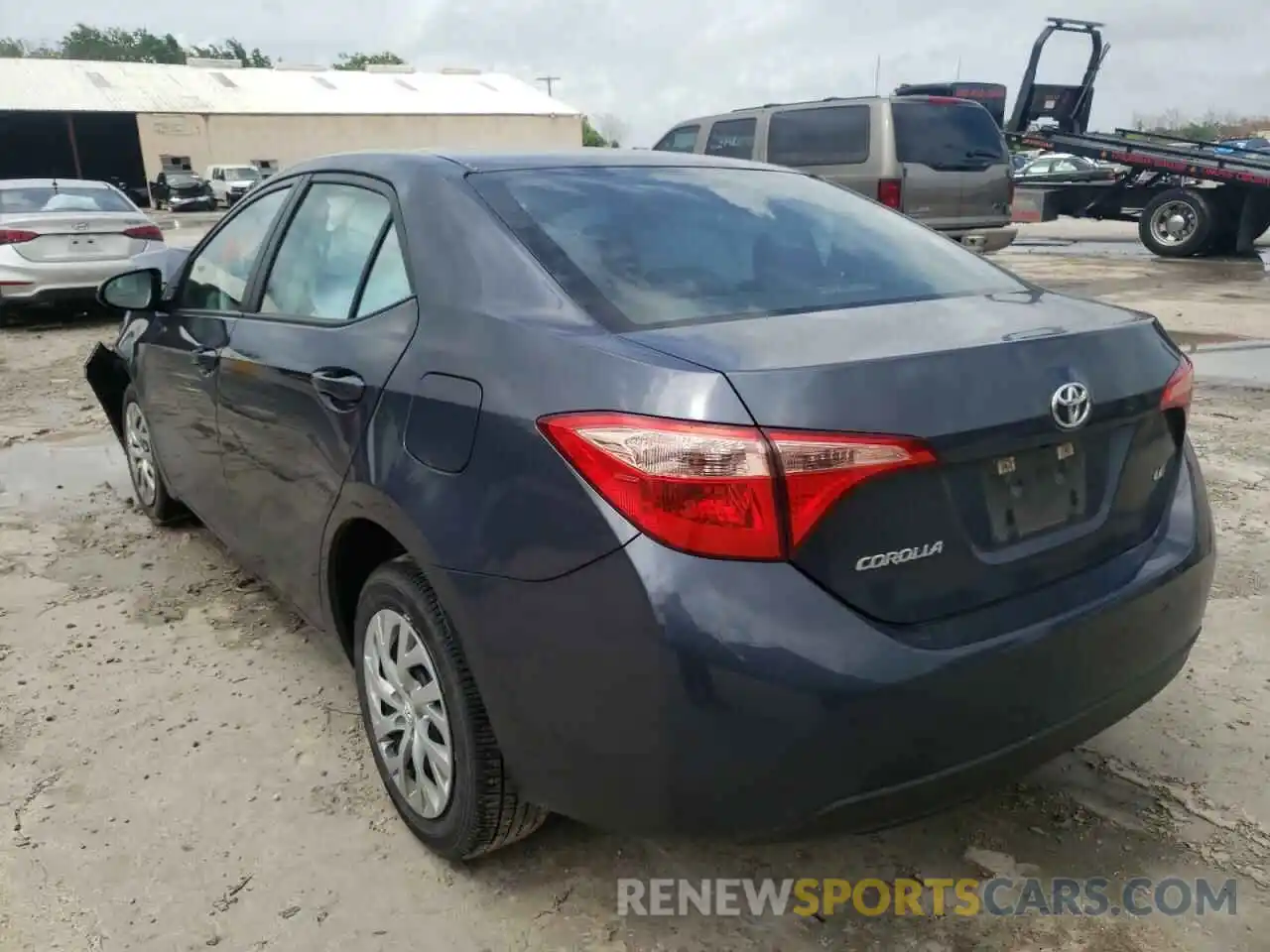 3 Photograph of a damaged car 5YFBURHEXKP896088 TOYOTA COROLLA 2019