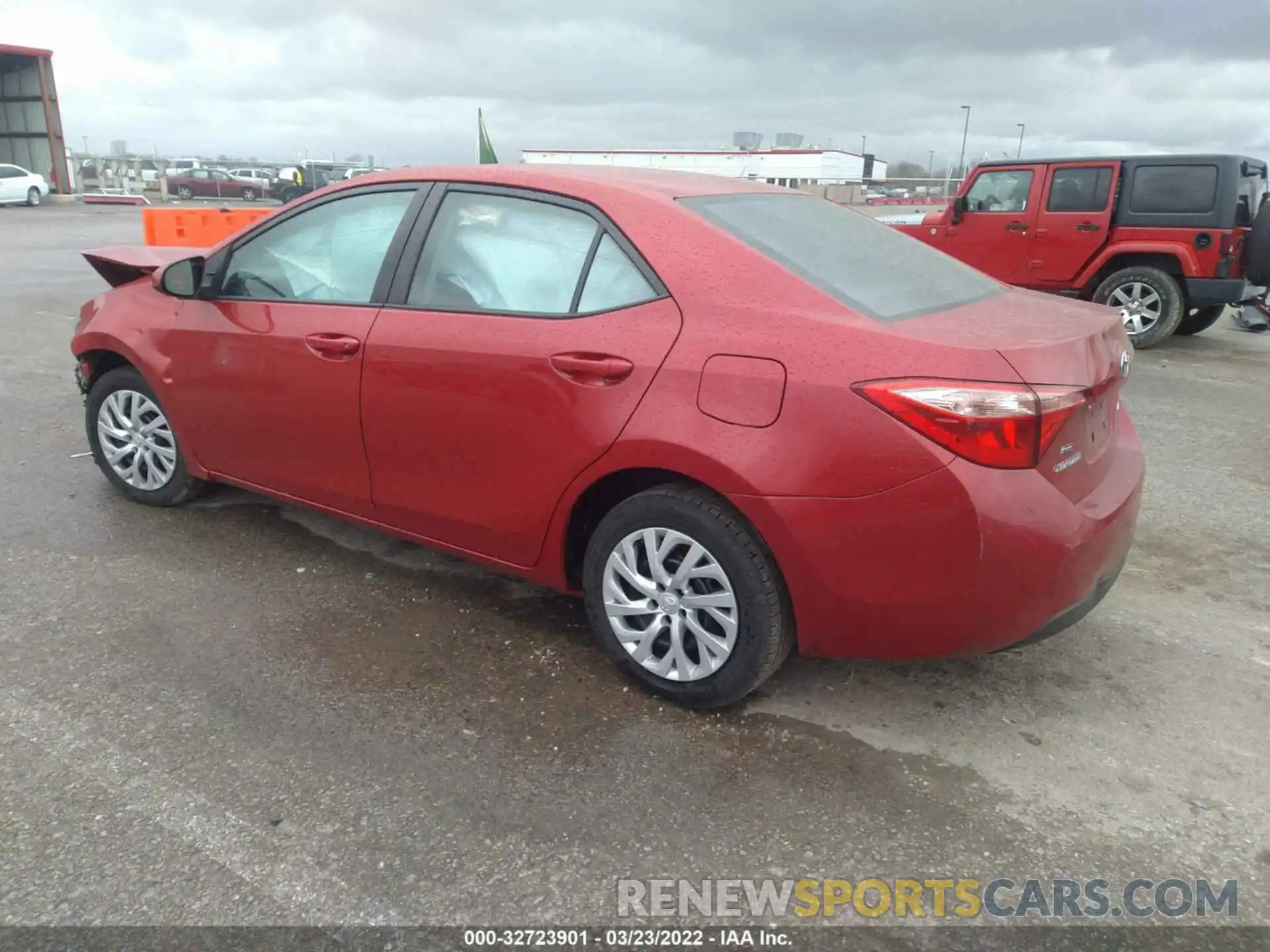 3 Photograph of a damaged car 5YFBURHEXKP897256 TOYOTA COROLLA 2019