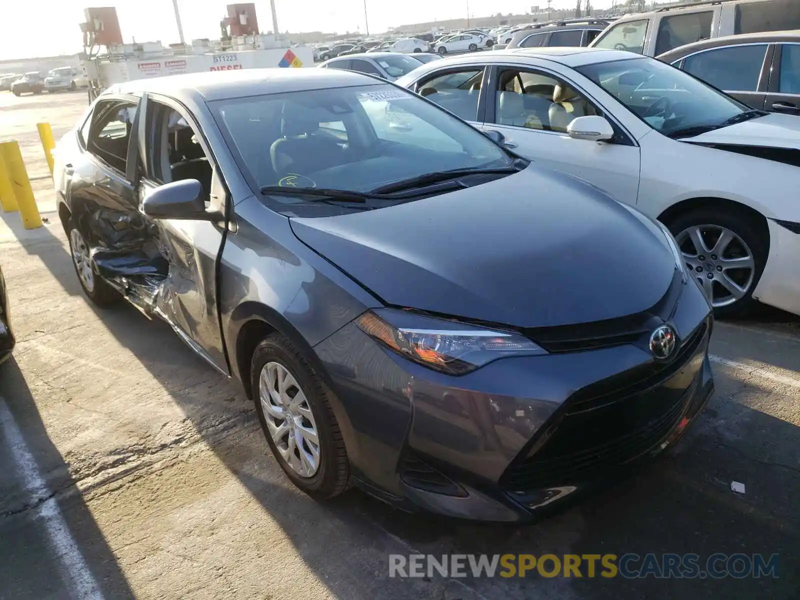 1 Photograph of a damaged car 5YFBURHEXKP897841 TOYOTA COROLLA 2019