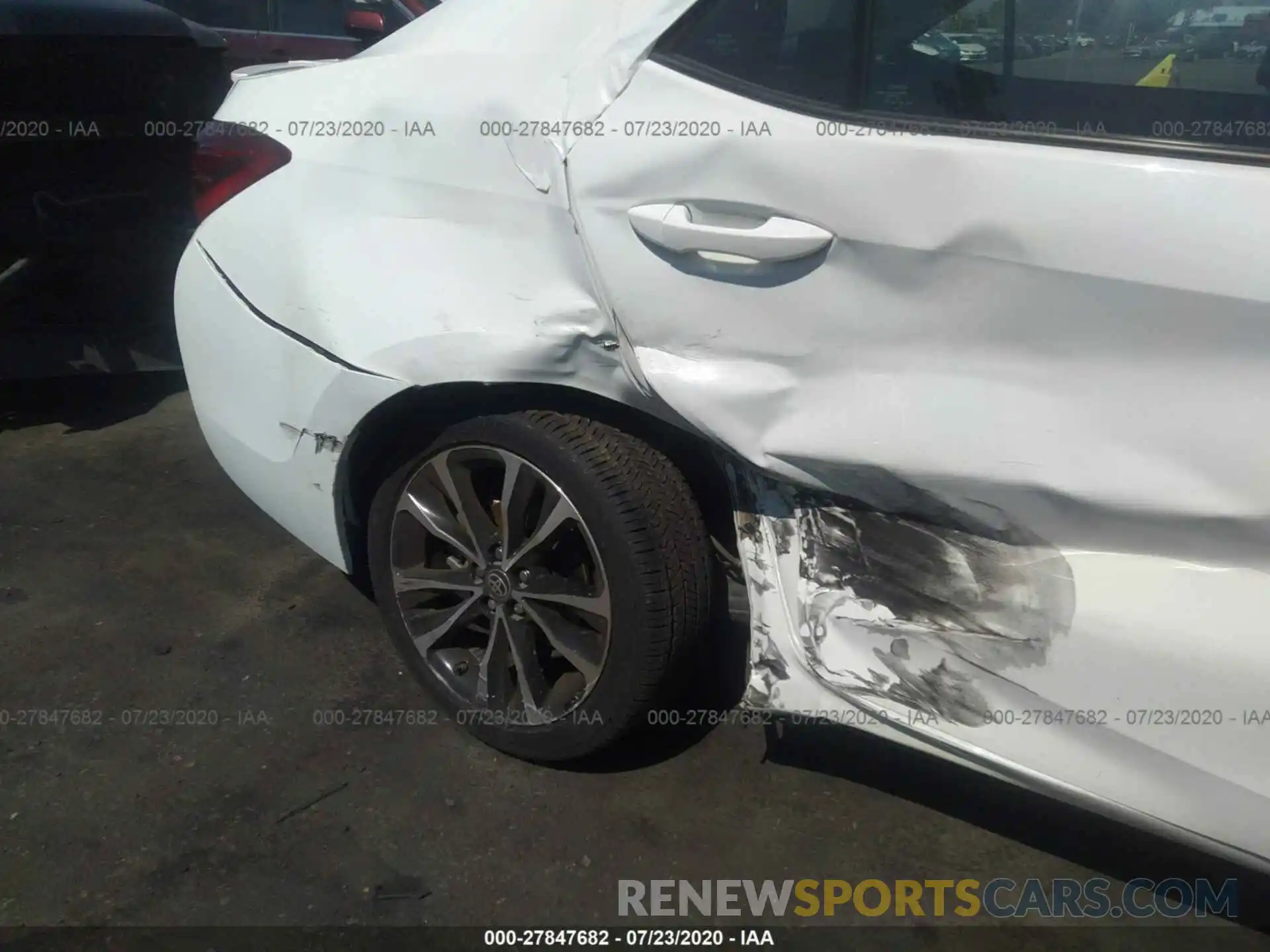 6 Photograph of a damaged car 5YFBURHEXKP897984 TOYOTA COROLLA 2019