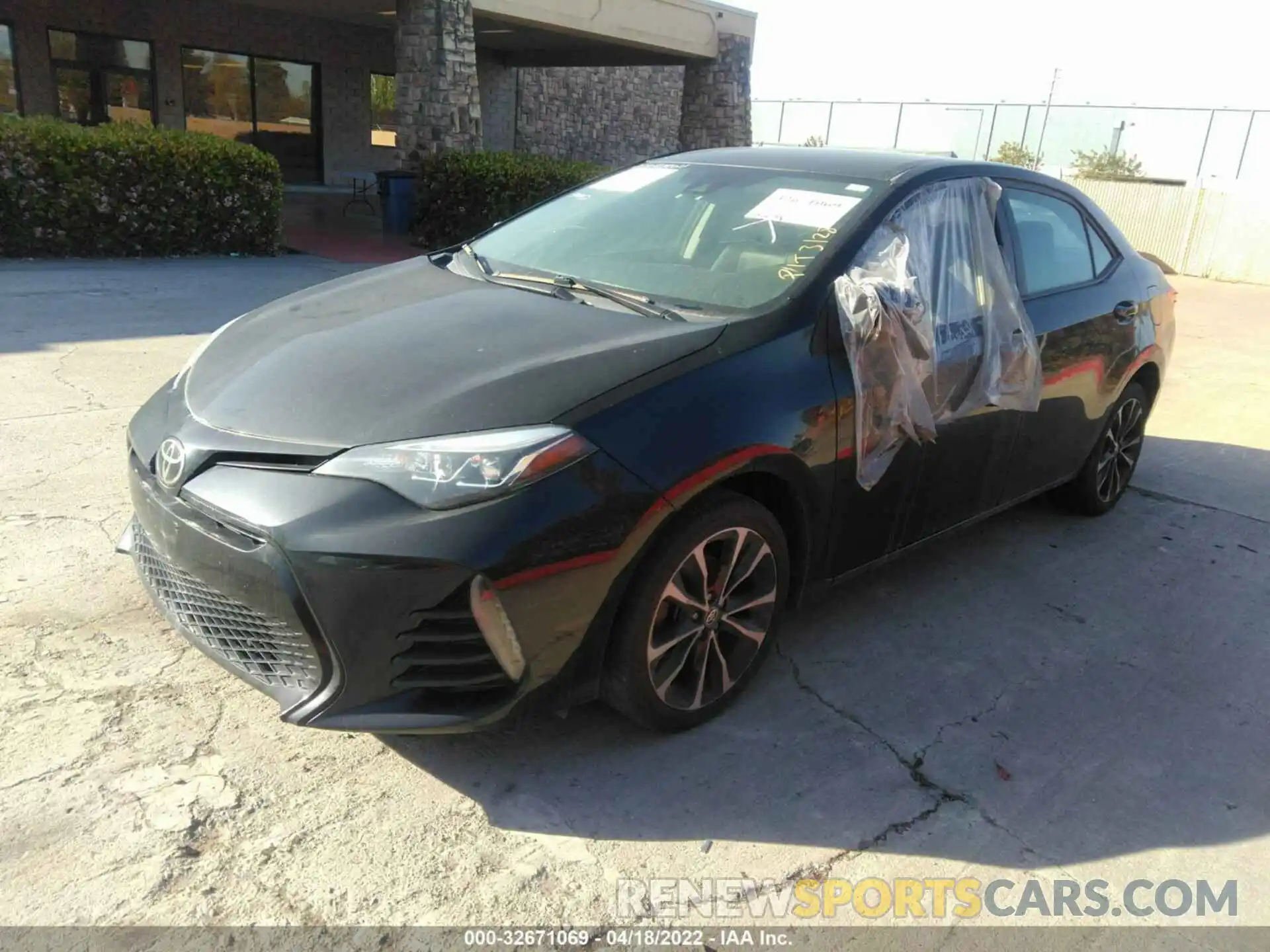 2 Photograph of a damaged car 5YFBURHEXKP898049 TOYOTA COROLLA 2019