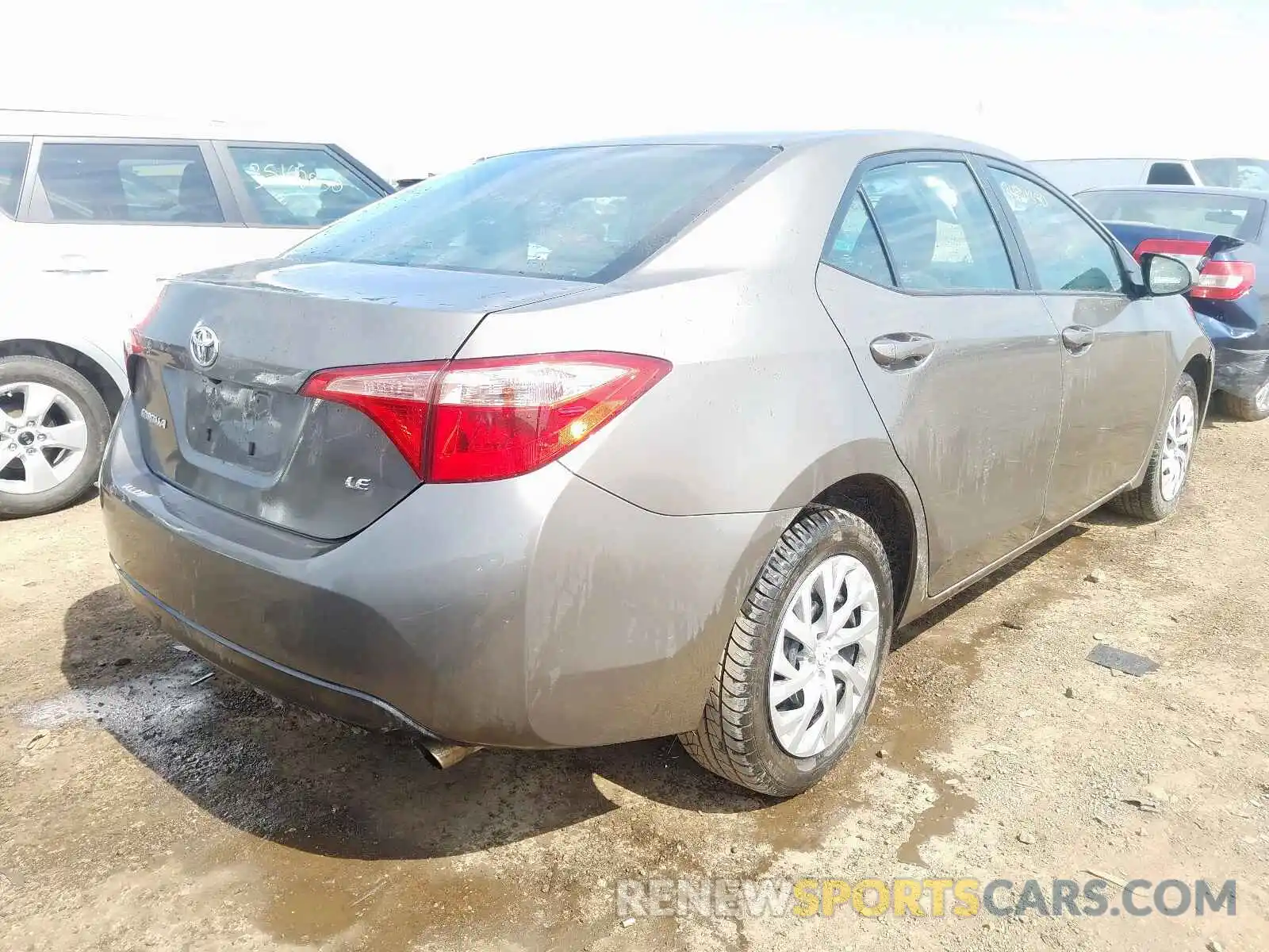 4 Photograph of a damaged car 5YFBURHEXKP898438 TOYOTA COROLLA 2019