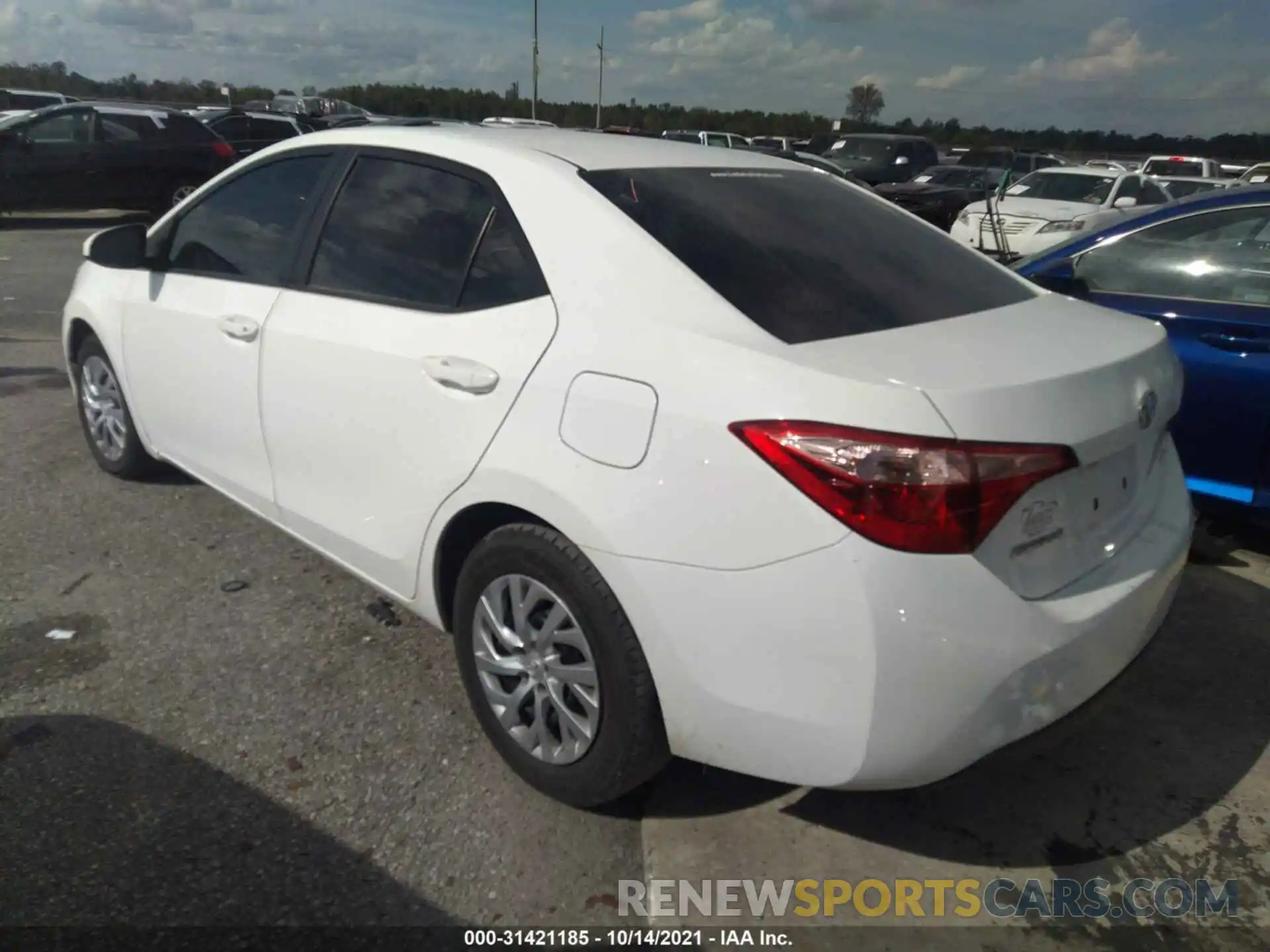 3 Photograph of a damaged car 5YFBURHEXKP898679 TOYOTA COROLLA 2019