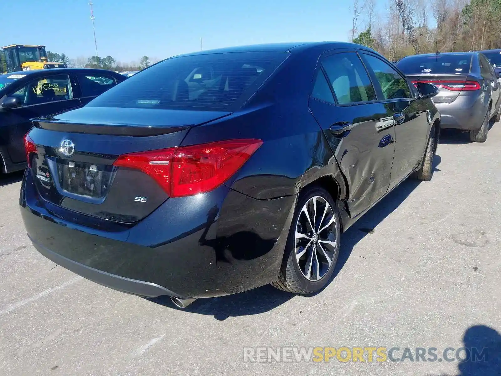 4 Photograph of a damaged car 5YFBURHEXKP898780 TOYOTA COROLLA 2019