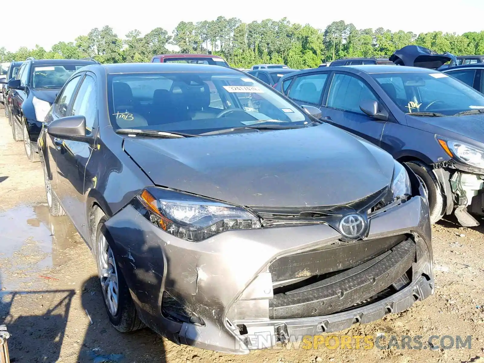 1 Photograph of a damaged car 5YFBURHEXKP899041 TOYOTA COROLLA 2019