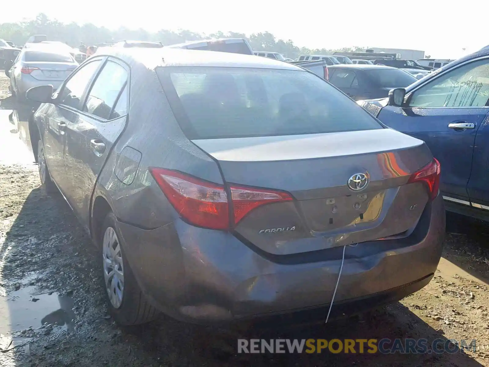 3 Photograph of a damaged car 5YFBURHEXKP899041 TOYOTA COROLLA 2019