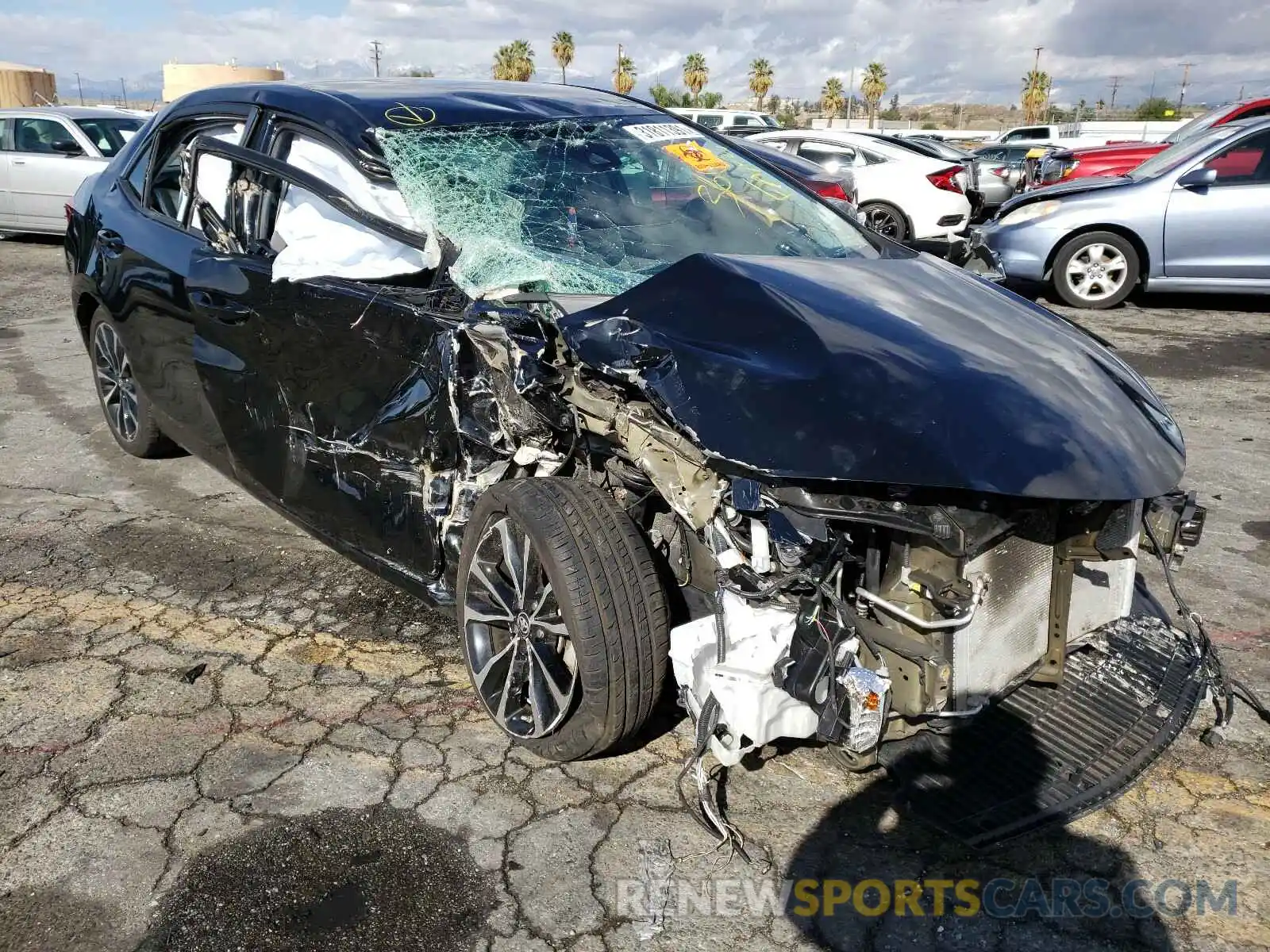 1 Photograph of a damaged car 5YFBURHEXKP899296 TOYOTA COROLLA 2019