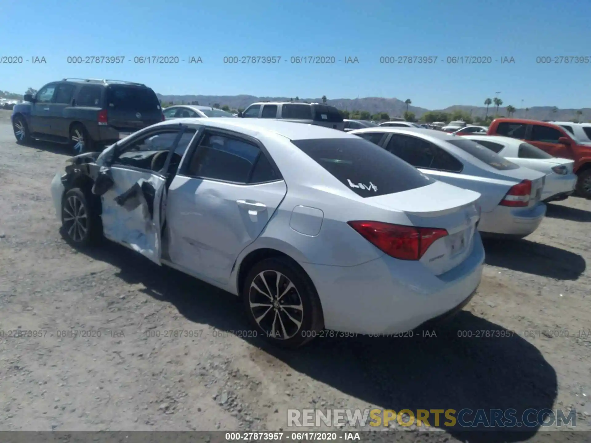 3 Photograph of a damaged car 5YFBURHEXKP899802 TOYOTA COROLLA 2019