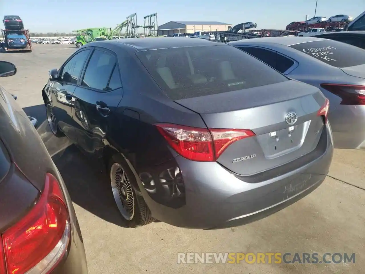 3 Photograph of a damaged car 5YFBURHEXKP900012 TOYOTA COROLLA 2019