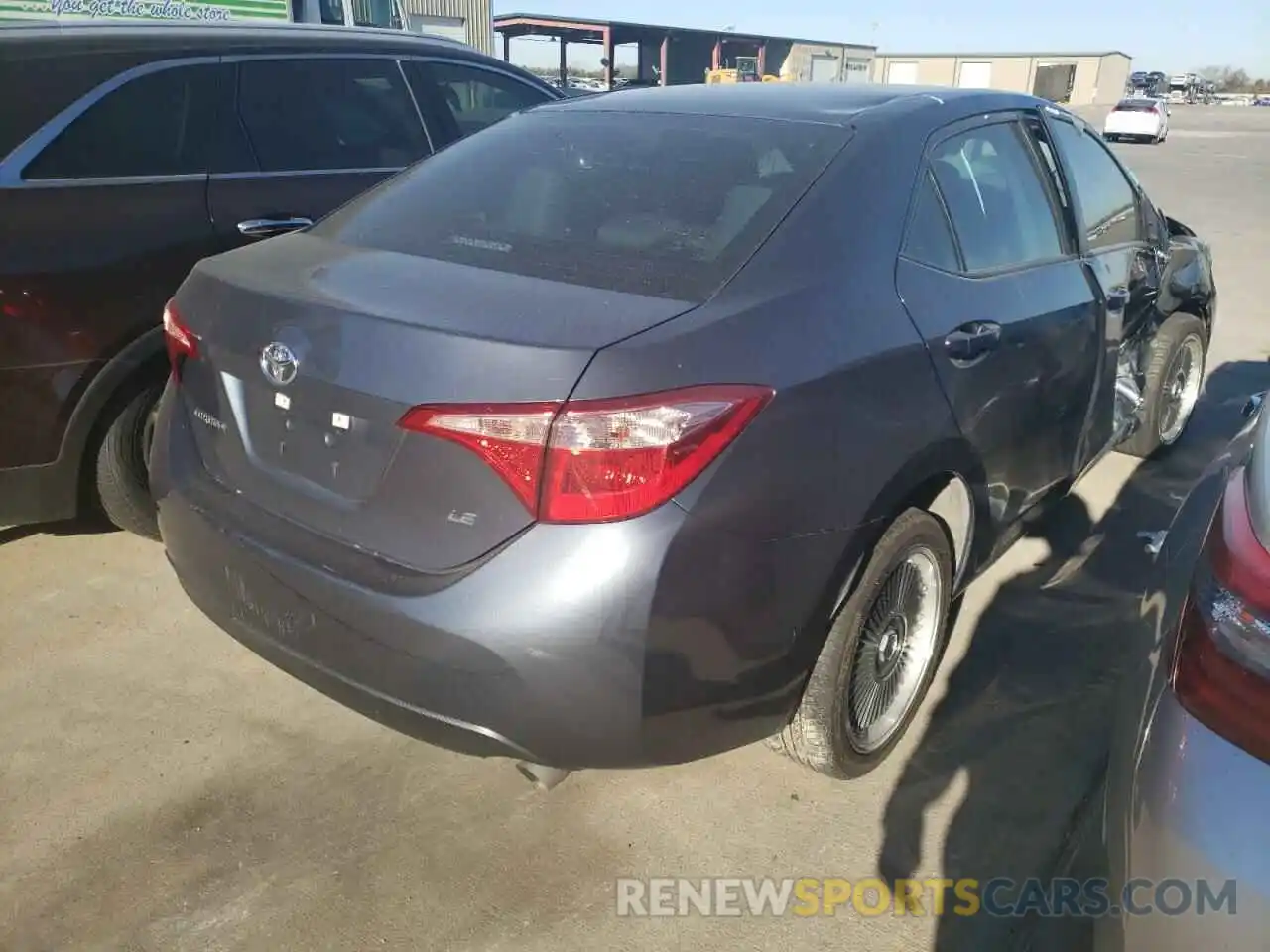 4 Photograph of a damaged car 5YFBURHEXKP900012 TOYOTA COROLLA 2019