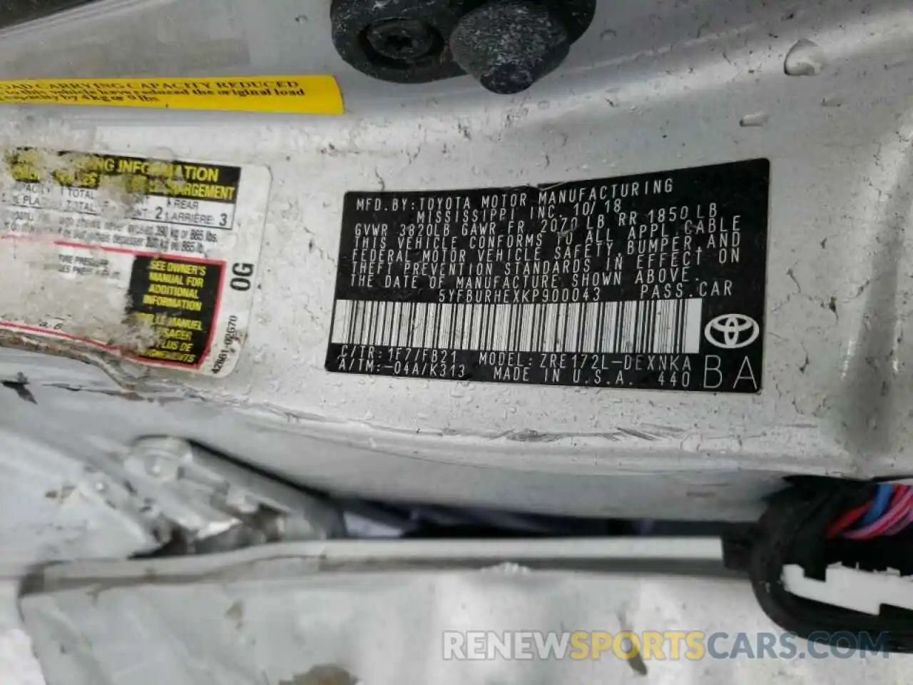 10 Photograph of a damaged car 5YFBURHEXKP900043 TOYOTA COROLLA 2019