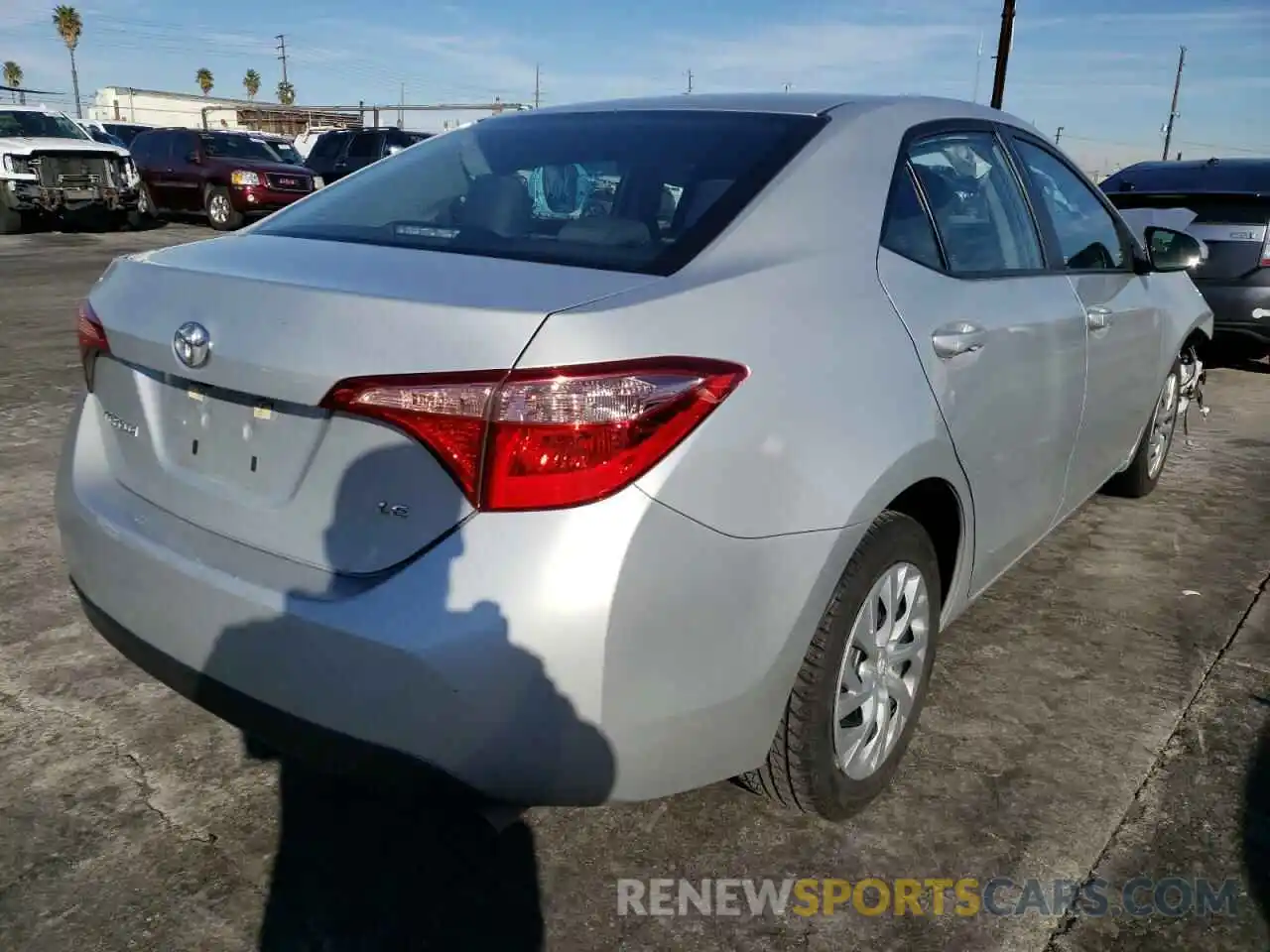 4 Photograph of a damaged car 5YFBURHEXKP900124 TOYOTA COROLLA 2019