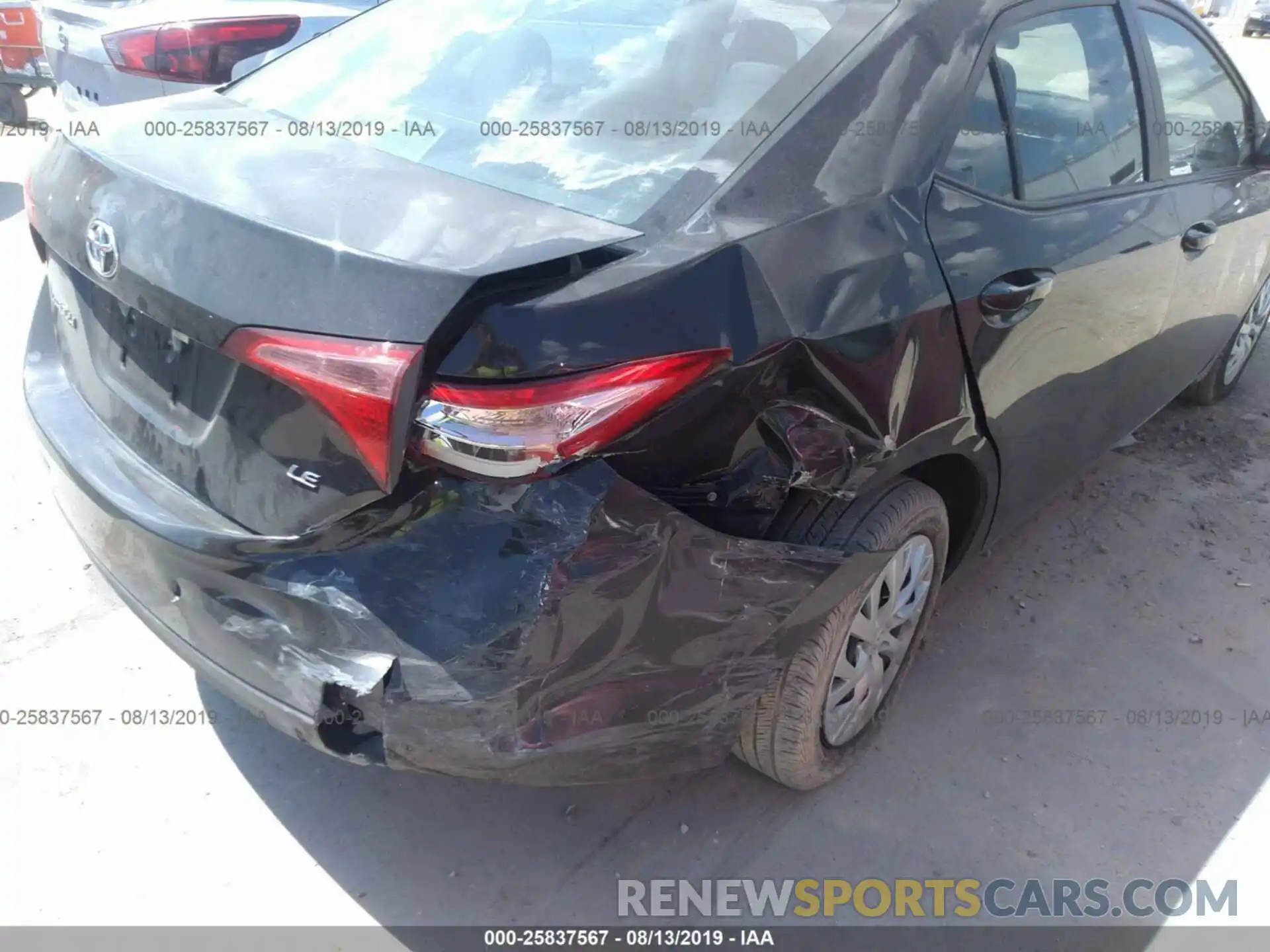 6 Photograph of a damaged car 5YFBURHEXKP900172 TOYOTA COROLLA 2019