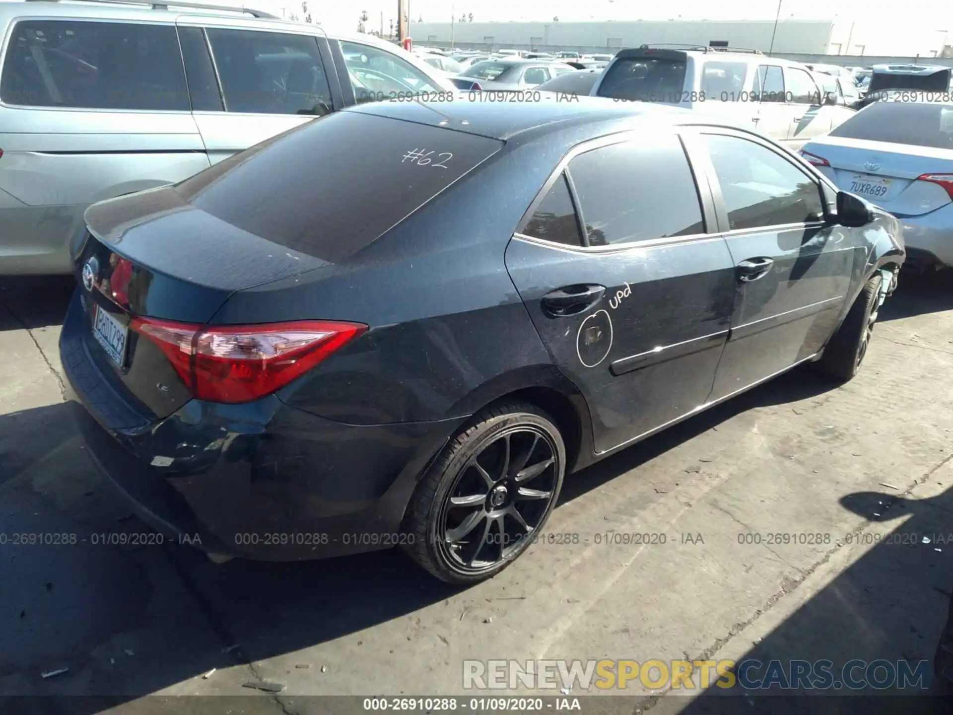 4 Photograph of a damaged car 5YFBURHEXKP900687 TOYOTA COROLLA 2019