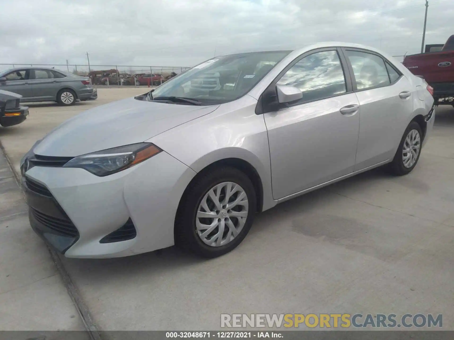 2 Photograph of a damaged car 5YFBURHEXKP900771 TOYOTA COROLLA 2019