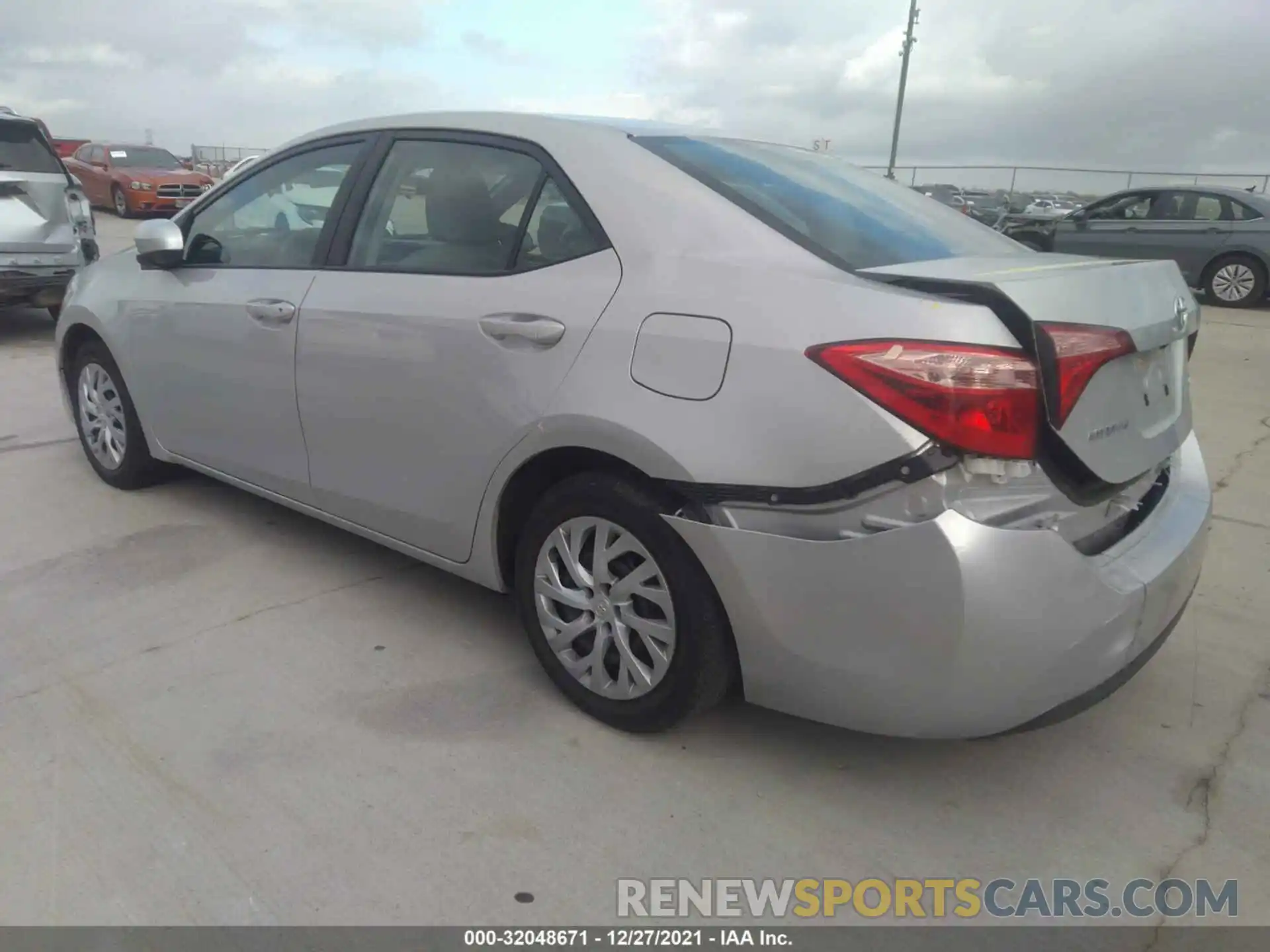 3 Photograph of a damaged car 5YFBURHEXKP900771 TOYOTA COROLLA 2019