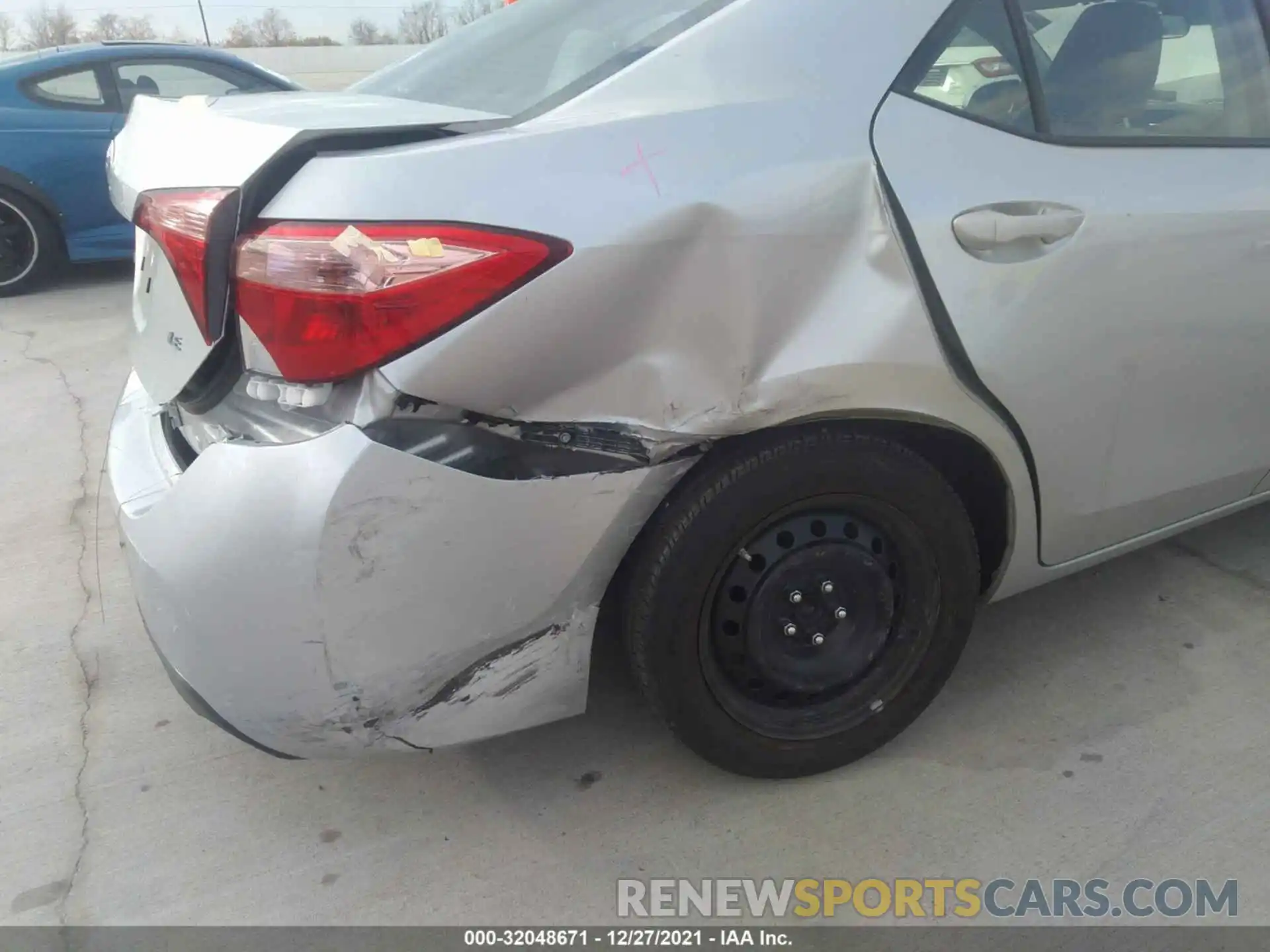 6 Photograph of a damaged car 5YFBURHEXKP900771 TOYOTA COROLLA 2019