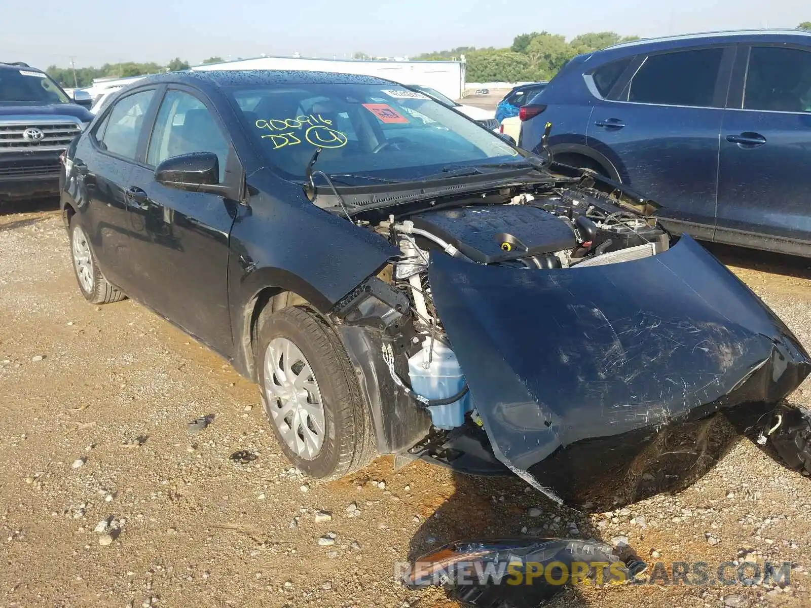 1 Photograph of a damaged car 5YFBURHEXKP900916 TOYOTA COROLLA 2019