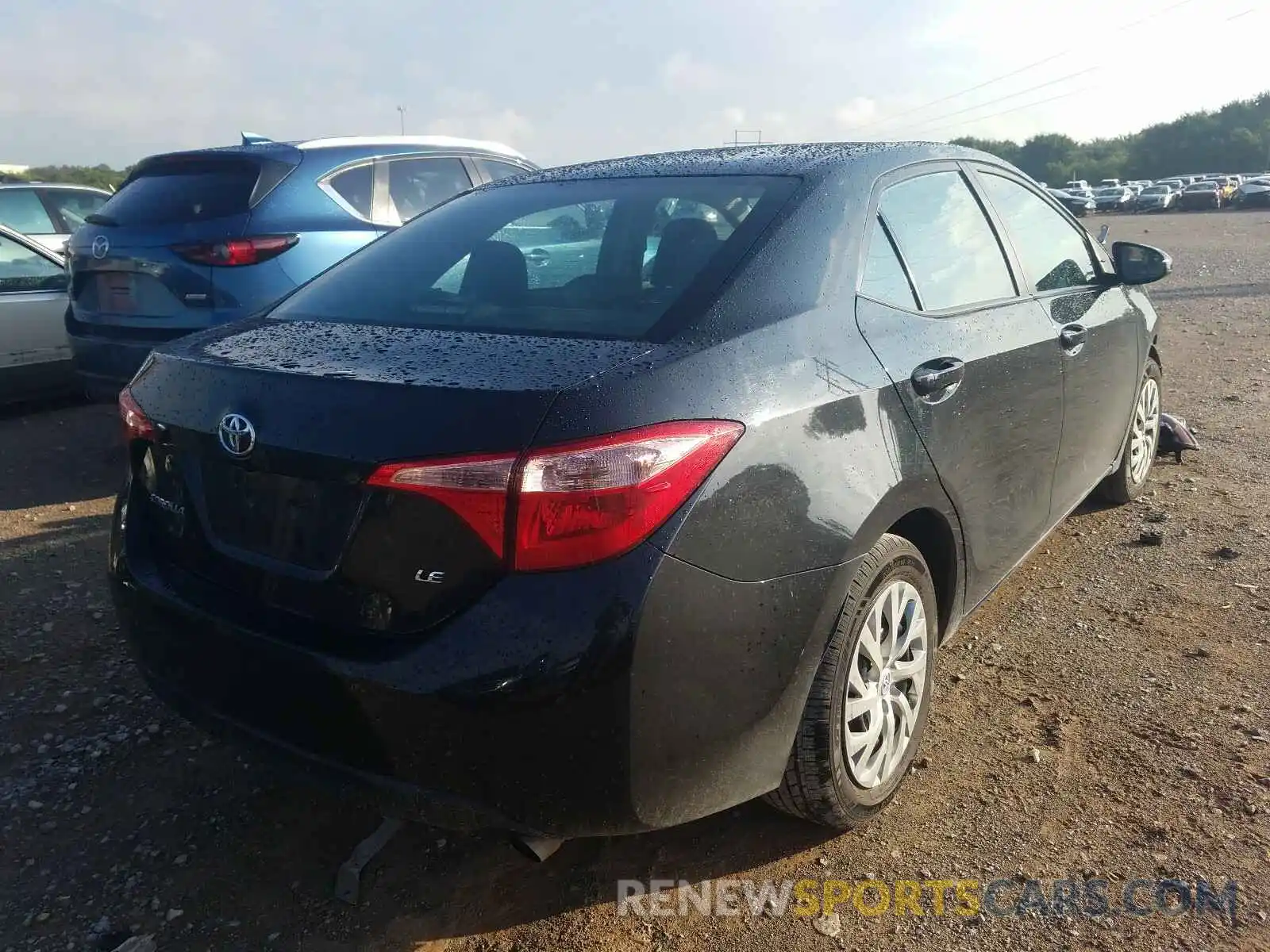 4 Photograph of a damaged car 5YFBURHEXKP900916 TOYOTA COROLLA 2019