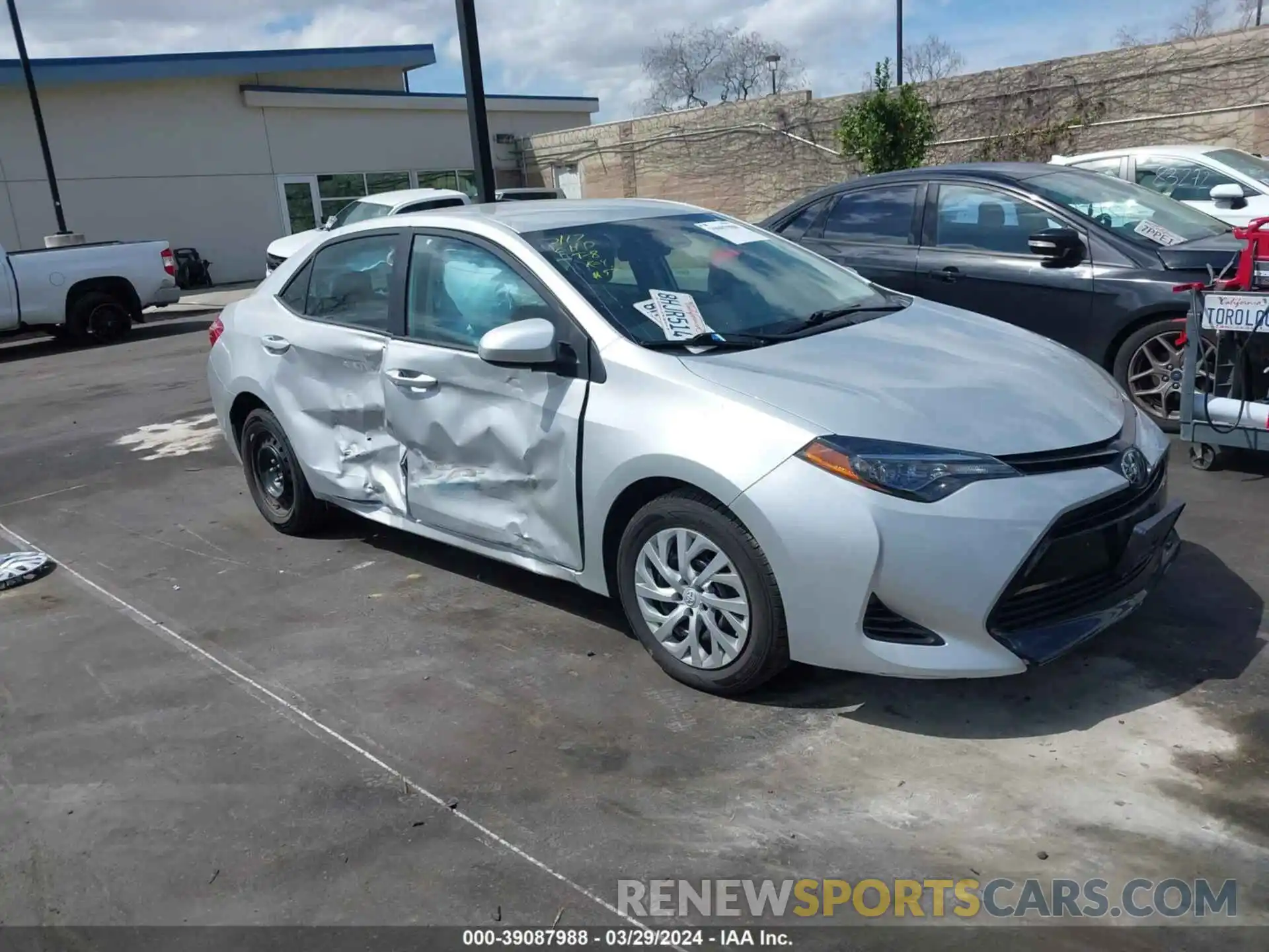 1 Photograph of a damaged car 5YFBURHEXKP901130 TOYOTA COROLLA 2019